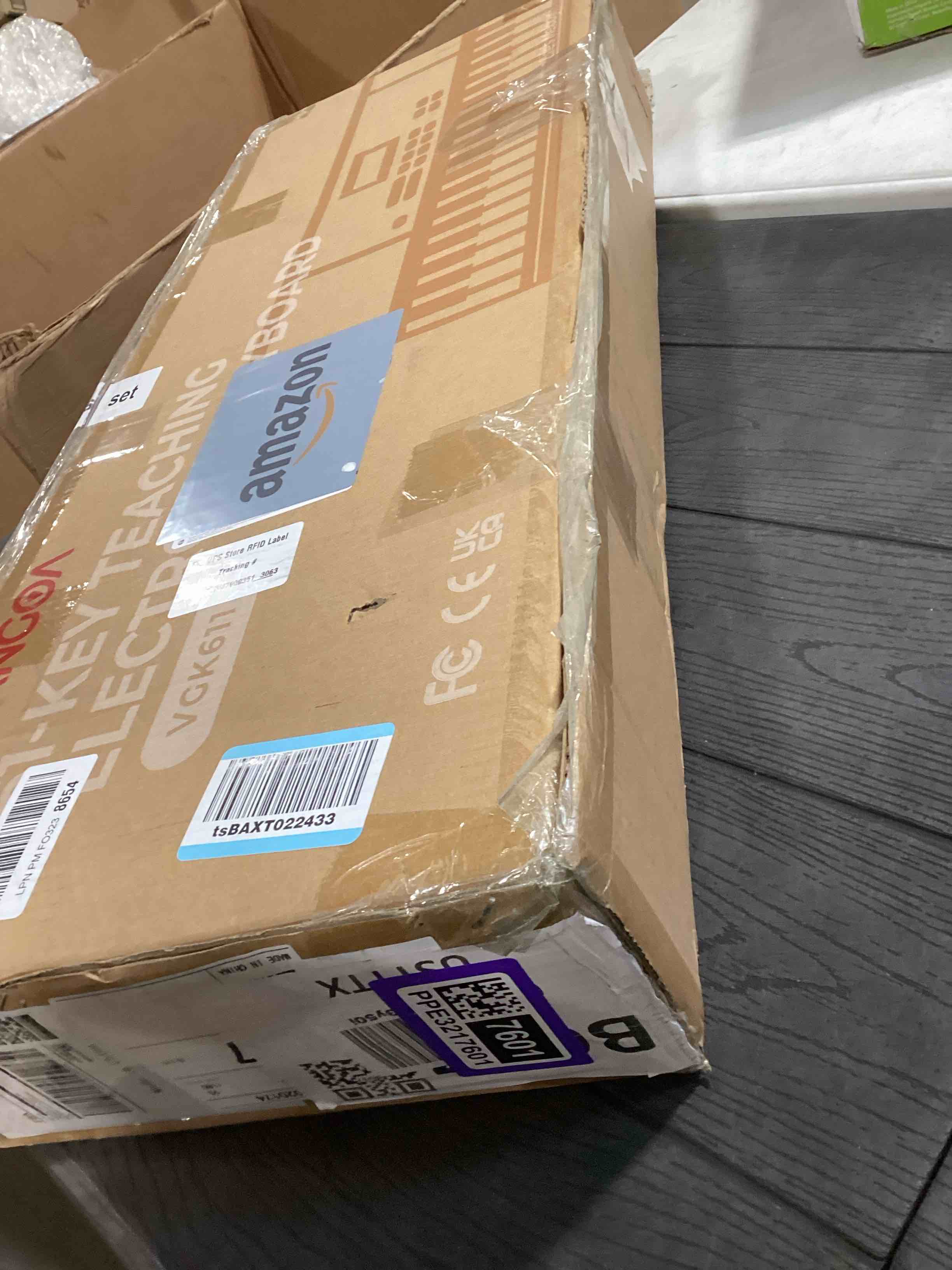 Condition photo showing As Is for Vangoa VGK611 Electric Keyboard for Beginner, 61 Keys Portable Music Keyboard With Mini Lighted Keys, Electronic Piano for Kids, Boy, Girl, White 61 Mini keys white