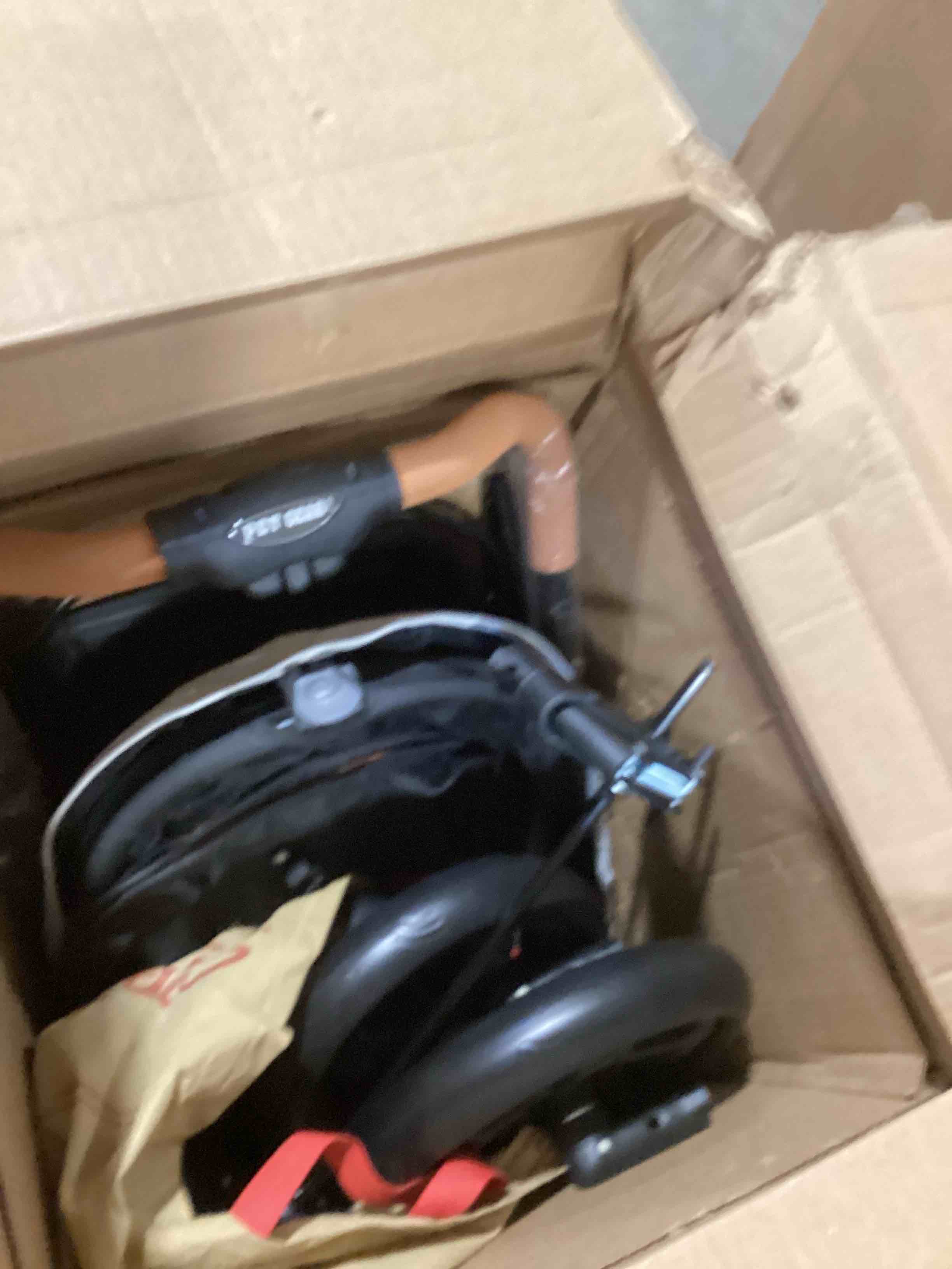 Condition photo showing Good Condition for Pet Gear No-Zip AT3 Pet Stroller for Cats/Dogs, Zipperless Entry, Easy One-Hand Fold, Jogging Tires, Removable Liner, Cup Holder + Storage Basket, Platinum