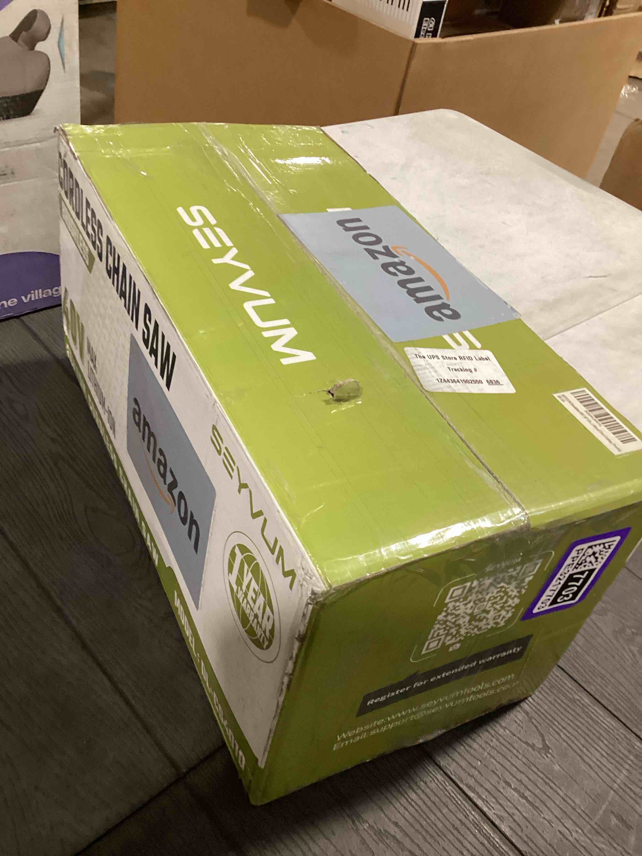 Condition photo showing As Is for SEYVUM Brushless 40V 16 Inch Chainsaw with 2 x 4.0Ah Batteries, Electric Chain Saw Cordless with Tool-free Chain Tension, Auto Oiling, Heavy-Duty for Tree Felling, Firewood Cutting, Pruning