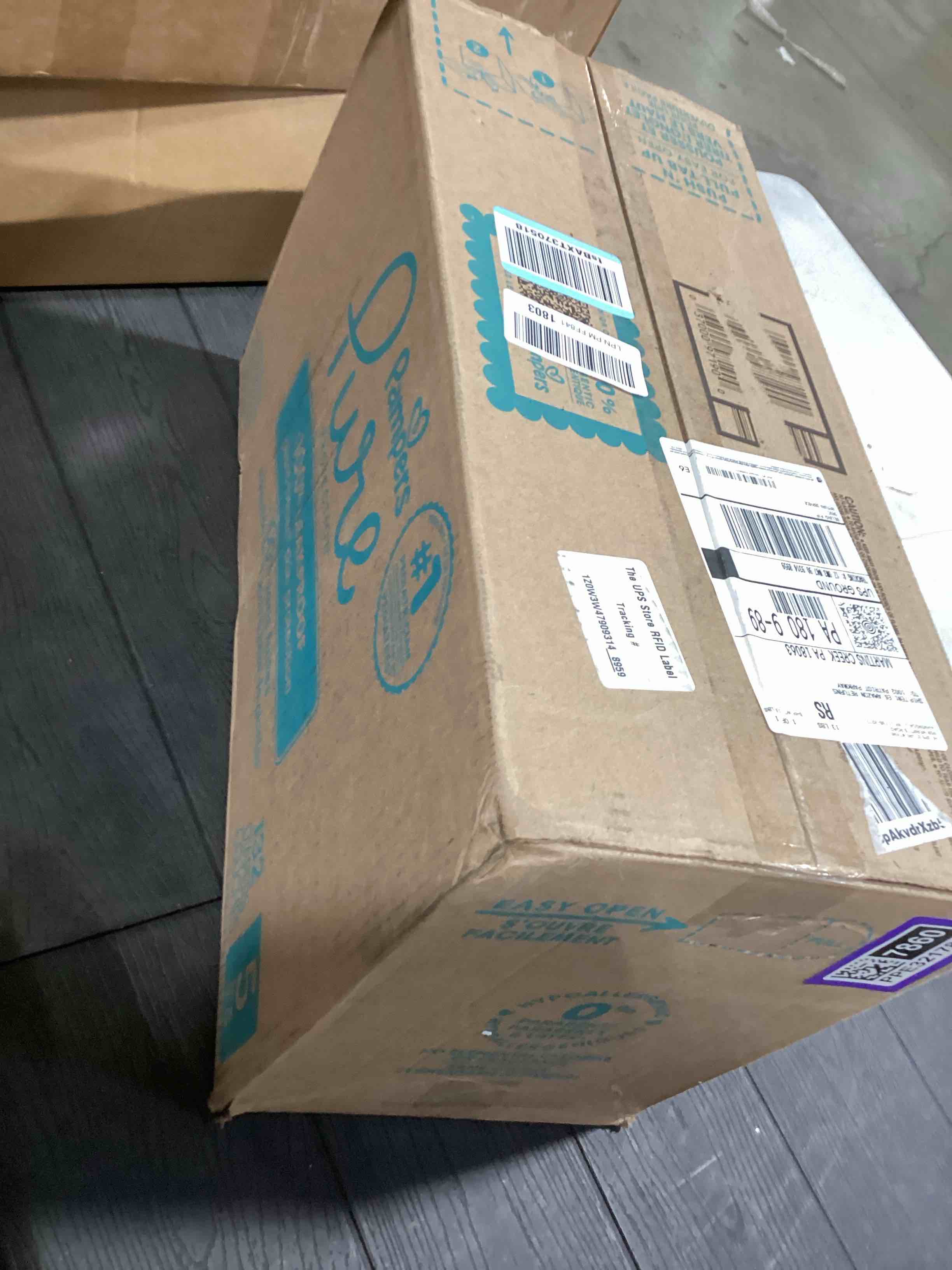 Condition photo showing New/Like New for Pampers Pure Protection Baby Diapers, Size 5 (27+ lbs), 132 Count, Up to 100% Leakproof, Premium Plant-based Skin Protection, Hypoallergenic Soft Diapers Size 5 132