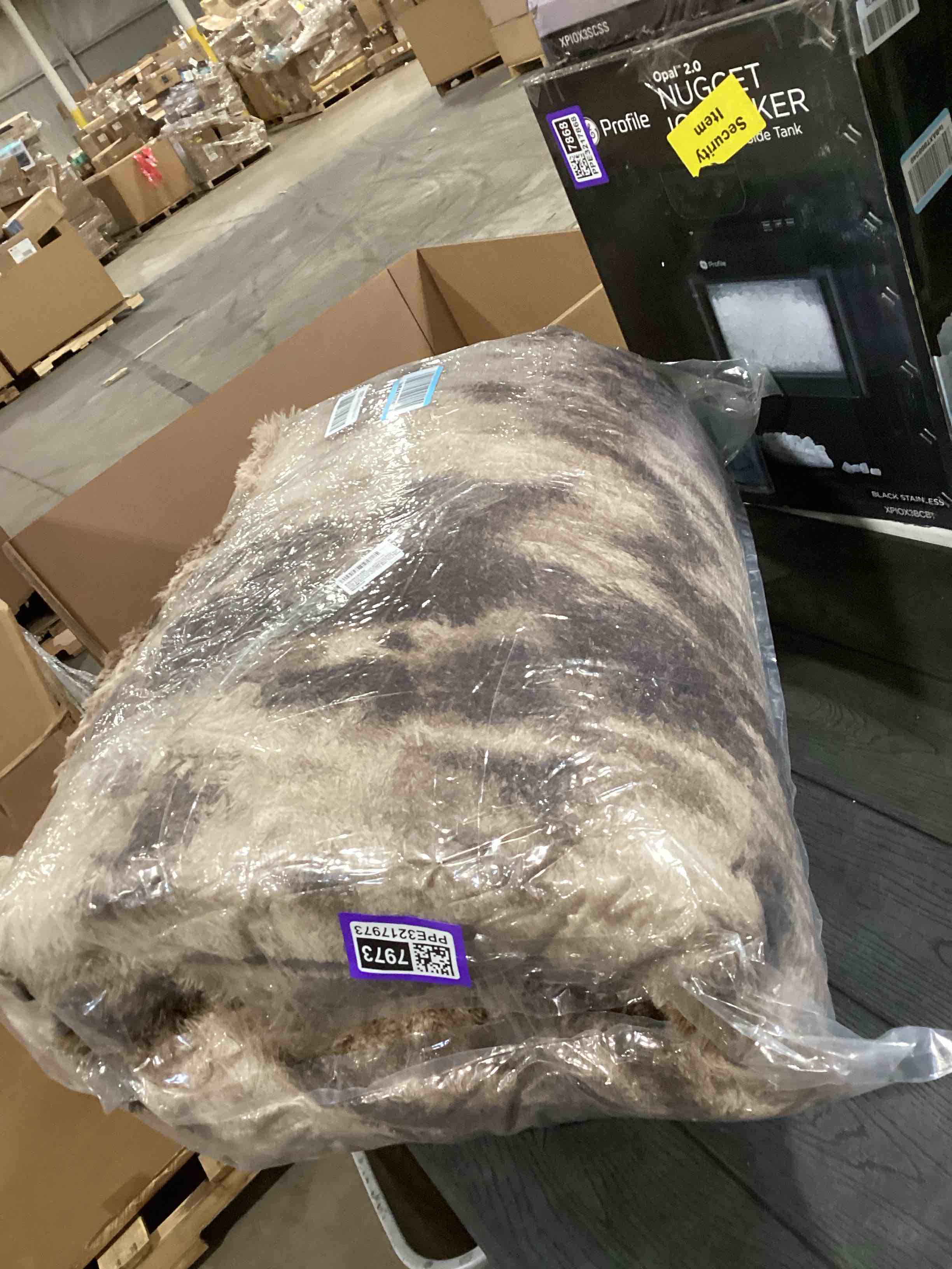 Condition photo showing Good Condition for Sour Lemon 8x10 Area Rugs for Bedroom, Living Room Fluffy Rug, Large Area Rug Shag Shaggy Carpet Soft Plush Furry Bedside Rugs, Machine Washable Area Rugs for Kids Girls Boys Home Decor Anti Slip Light Camel 8' x 10' (Rectangular)