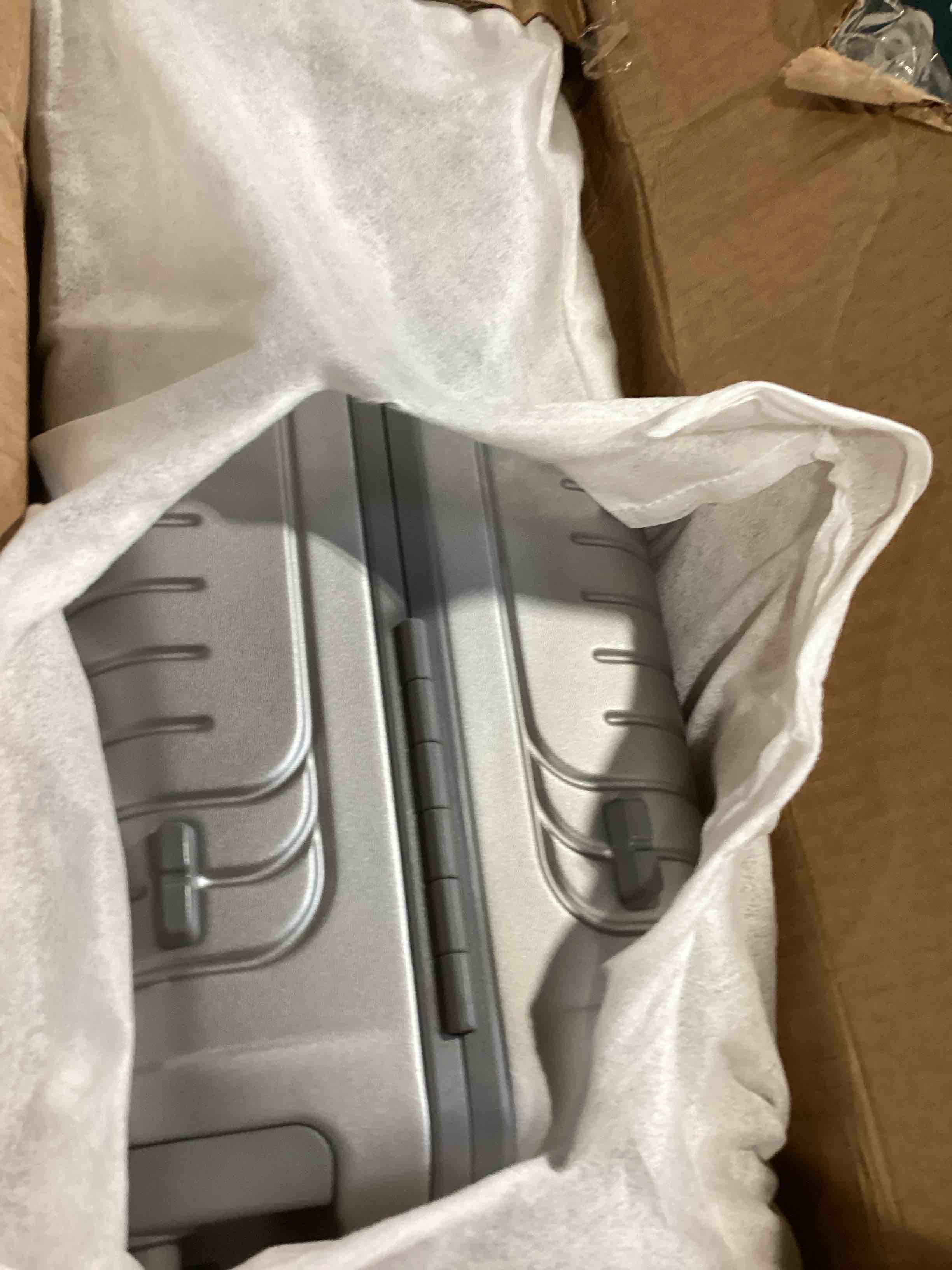 Condition photo showing Good Condition for Framelock Max 21” Carry-On Hardshell Zipperless Luggage - Highly Secure Integrated Eazylock™ Mechanism - RightHeight™ Adjustable Handle System - 360° Spinner Wheels - Airline Approved - Glacial Silver Carry-on Spinner Silver