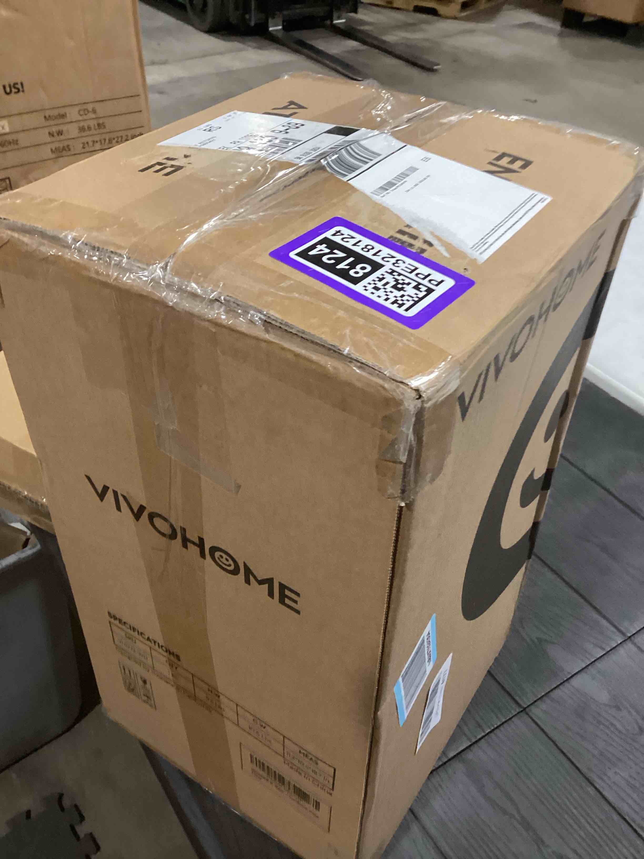 Condition photo showing Good Condition for VIVOHOME Water Distiller Countertop 1.06 Gallon/4L 750W Distilled Water Machine with Smart Switch Purifier Filter for Home Office, White White 1.1 gallon