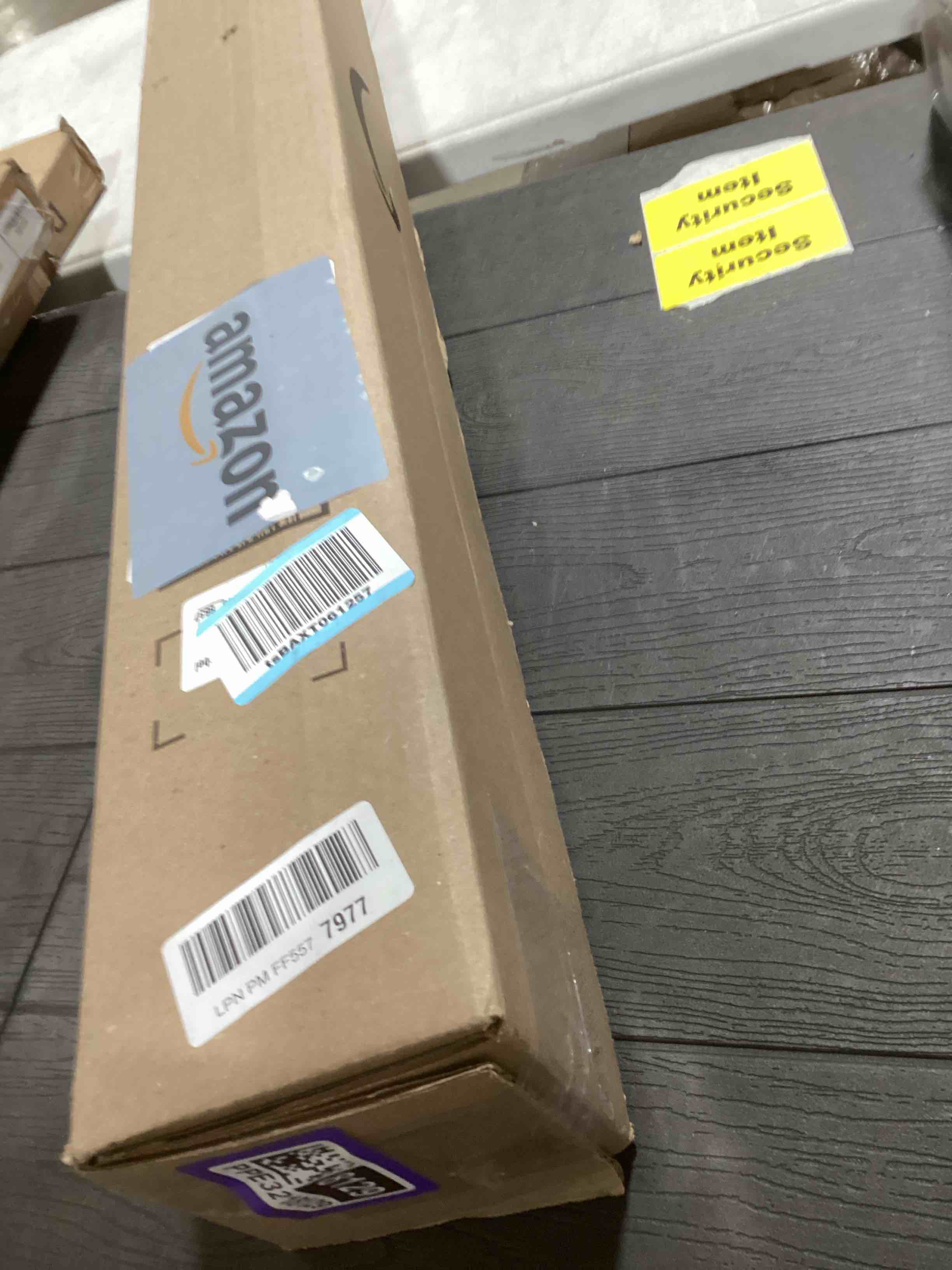 Condition photo showing Good Condition for LOVEETA® Gen2 12Ft [18Ft Reach] Extendable Light Bulb Changer Pole for High Ceilings – Telescopic Light Bulb Pole Changer with Bulb Gripper, Chandelier Lights - Jet Black