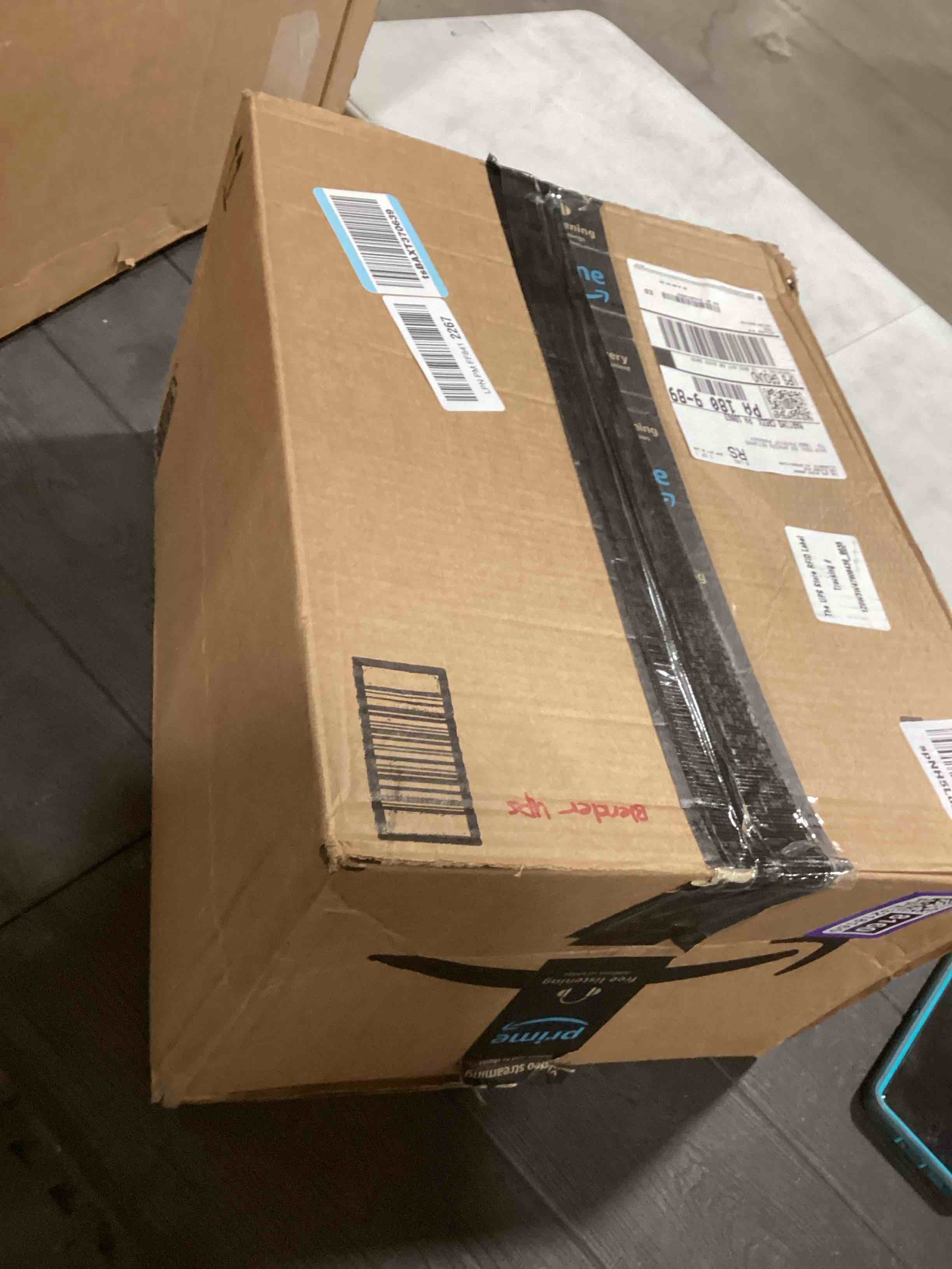 Condition photo showing As Is for Professional Blender,Smoothies Blenders, PRASKY Max.2400Watts/1000Watts Blender and Grinder Combo 25000RPM Powerful Kitchen 68oz BPA Free 2 Containers Countertop Blenders Ice Crushing, Juice Blender and Grinder Combo Gray