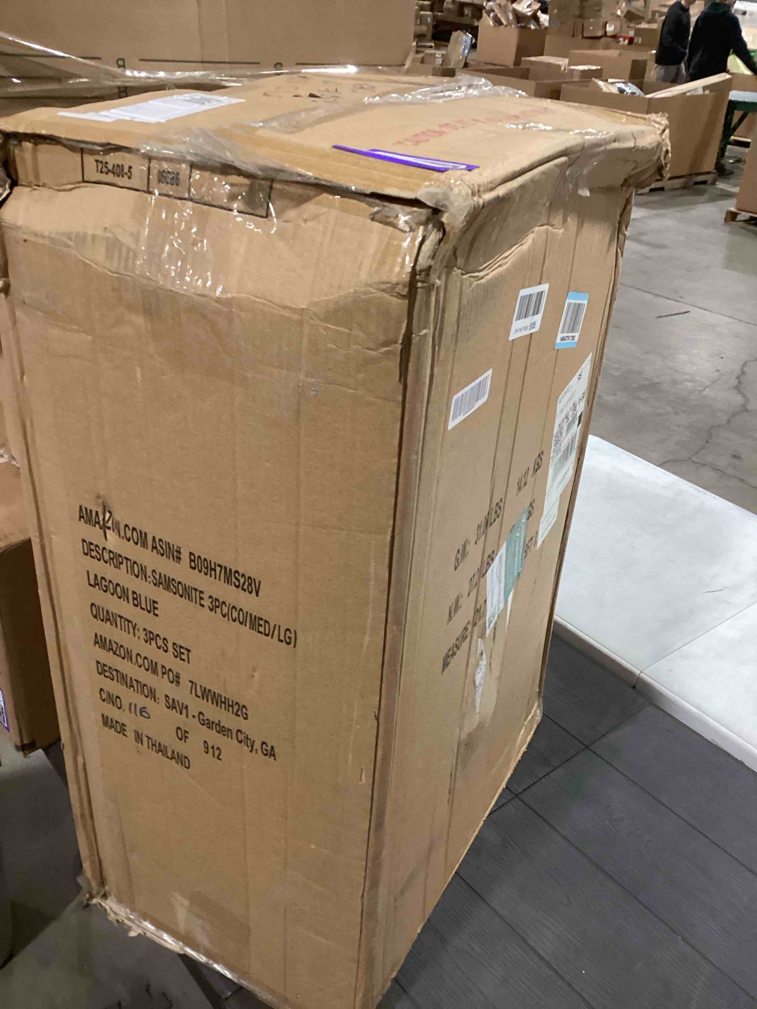 Condition photo showing As Is for Samsonite Omni 2 Hardside Expandable Luggage with Spinner Wheels, 3-Piece Set (19/24/28), Lagoon Blue 3-Piece Set (Carry on/Medium/Large) Lagoon Blue