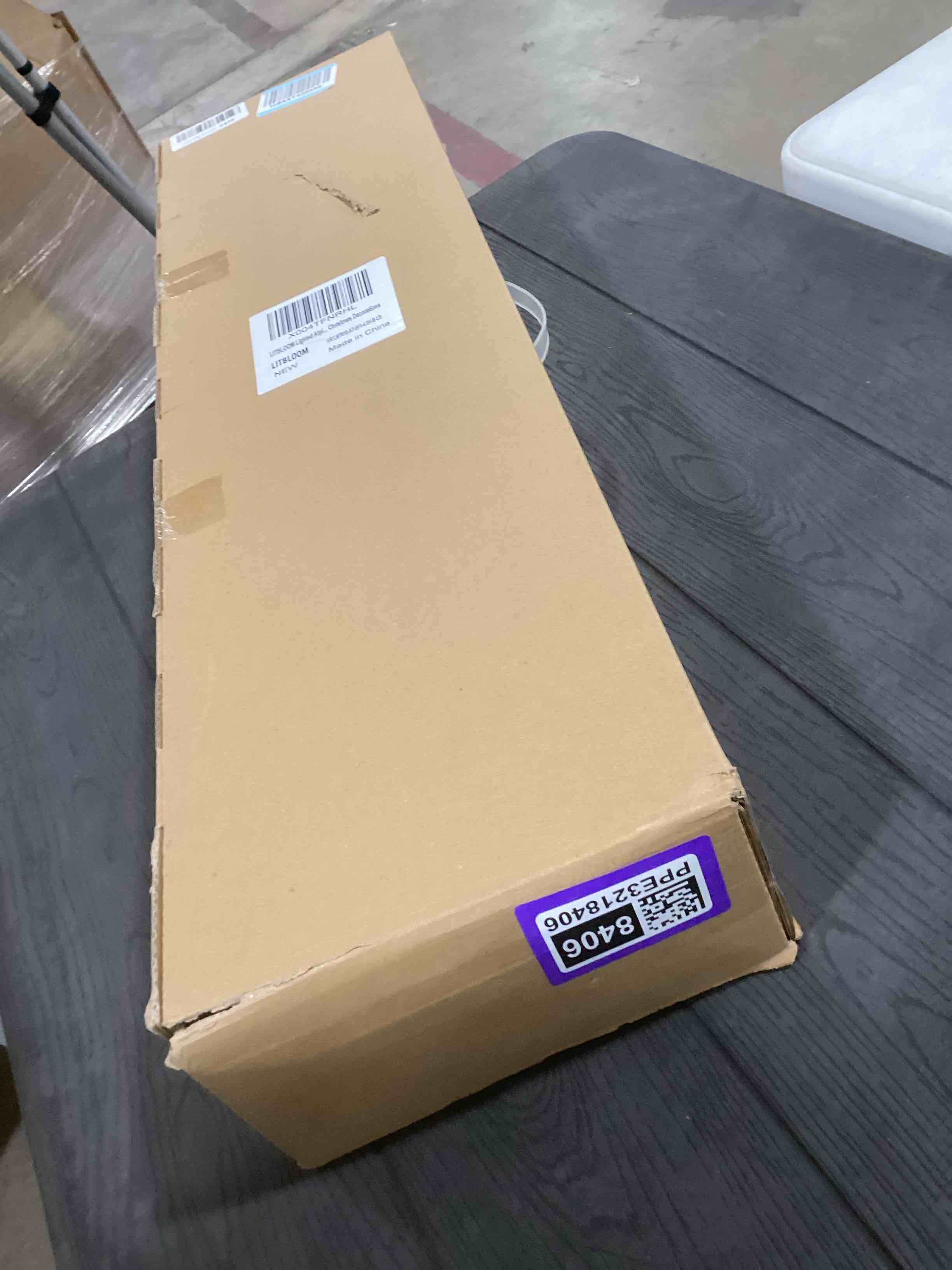 Condition photo showing Good Condition for LITBLOOM Lighted Alpine Tree 6FT 810 LED Fairy Lights, Brown Twig Tree with Lights Plug in for Indoor Outdoor Home Thanksgiving Christmas Decorations 6FT Brown