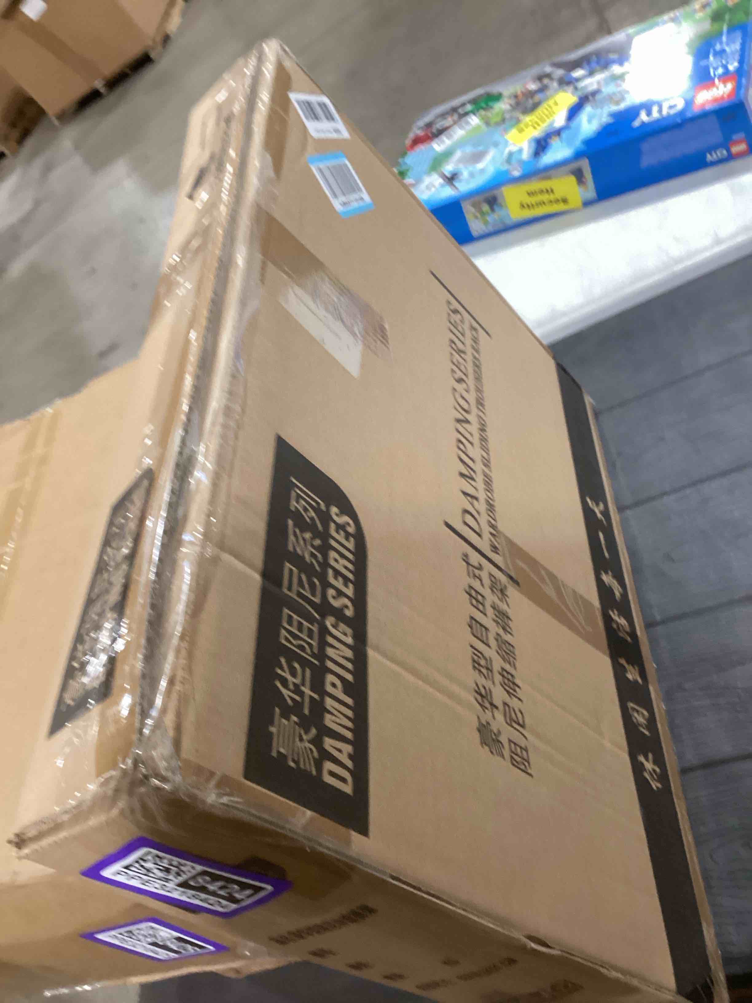 Condition photo showing Good Condition for Pull Out Pants Rack for Closet, Retractable Wardrobe Trousers Rack Jeans Hanger for Cabinet Inner Width 23.6"~33.5", Space Saving Aluminum Alloy Closet Organizer For 23.6"~33.5" Opening