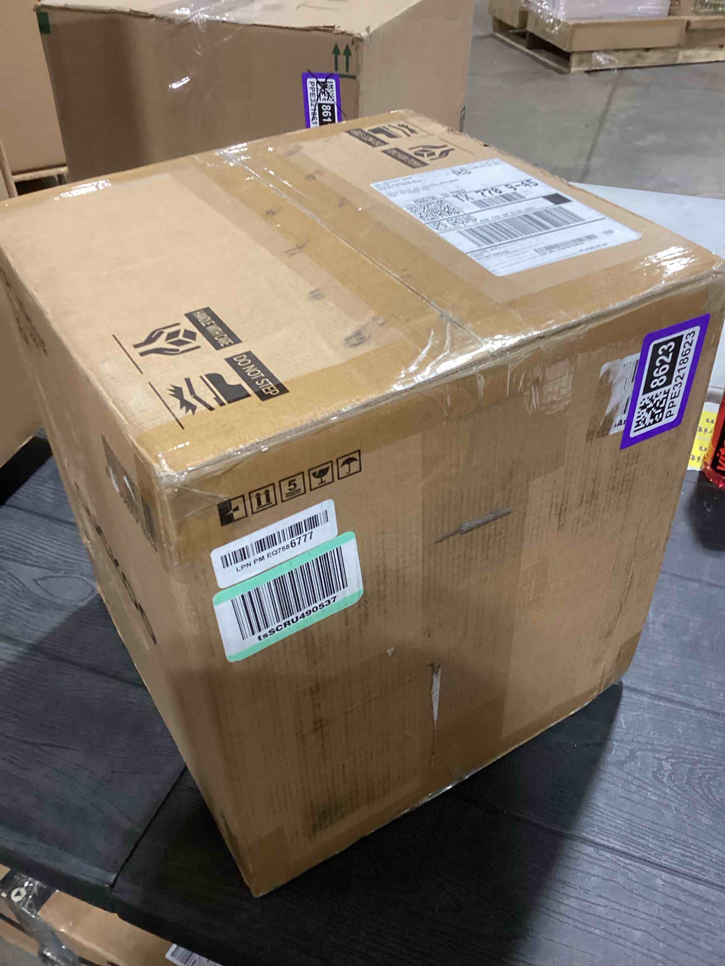 Condition photo showing Good Condition for CUCKOO Pressure Cooker 10 Menu Options: Steamer, Slow Cook, Sauté, Porridge, & More, User-Friendly LED Display, Stainless Steel Inner Pot, 24 Cup / 6 Qt. (Uncooked) CMC-ZSN601F Black