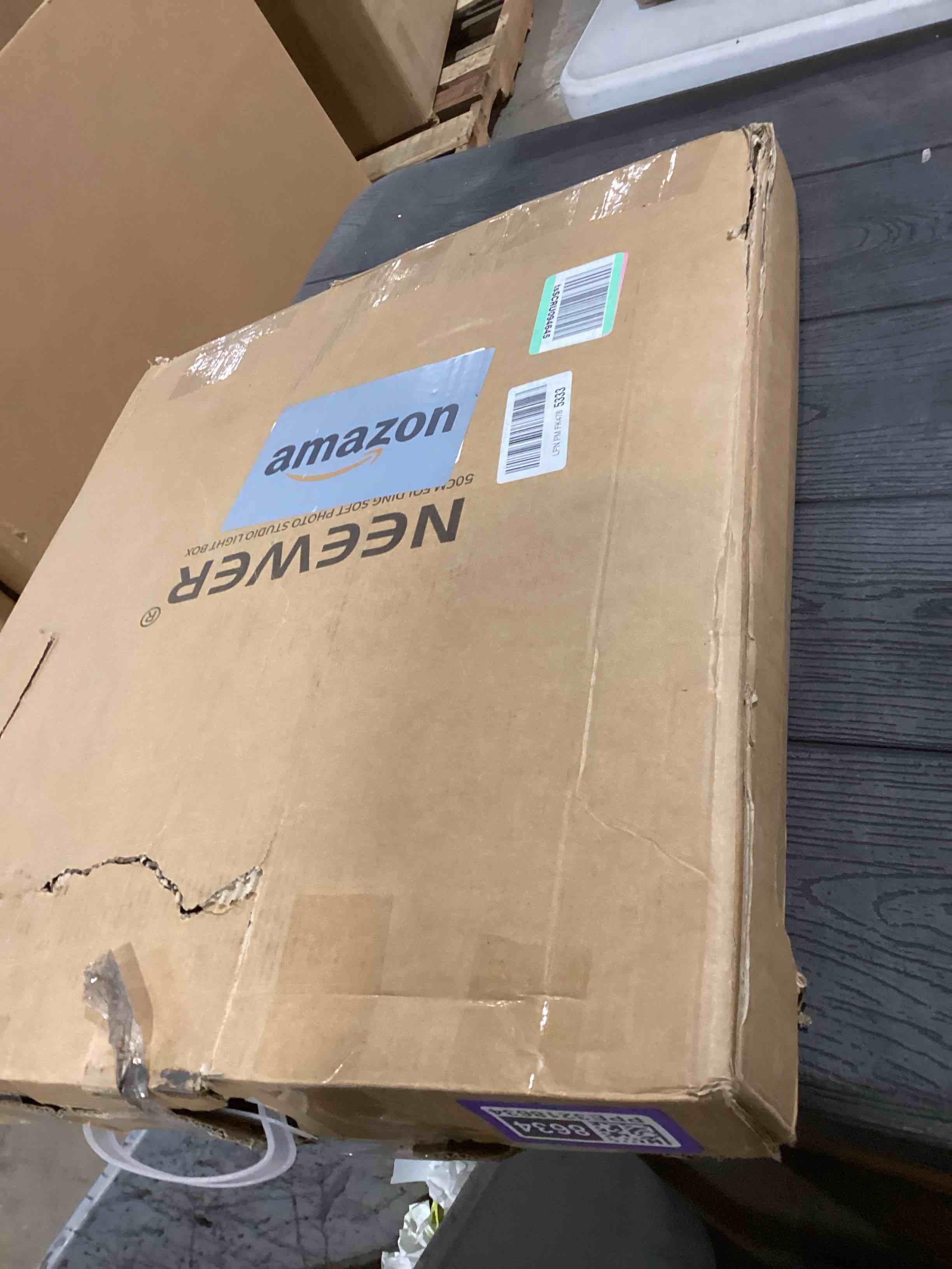 Condition photo showing Good Condition for NEEWER 50W Upgraded Photo Studio Light Box, 20"x20" Portable Folding Photography Lightbox, 4 Backdrops, 5600K 192 LEDs 5310lx/0.5m Dimmable Picture Booth Shooting Tent for Jewelry Electronics, LP50 50cm