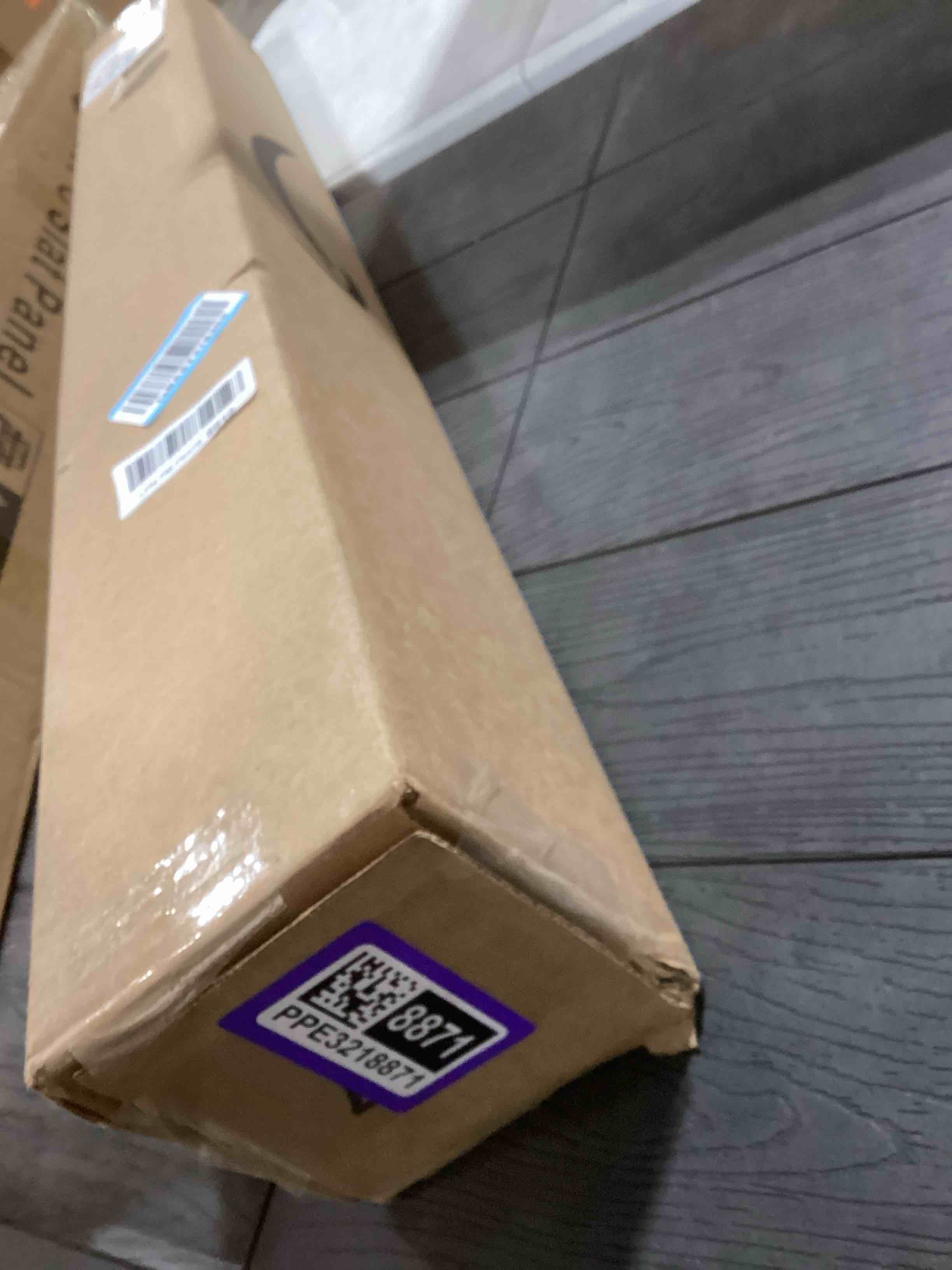 Condition photo showing Good Condition for Stainless Steel Fully Threaded Rod, 3/8" -16 Thread Size, 48" Length, Right Hand Threads, 4 Pieces