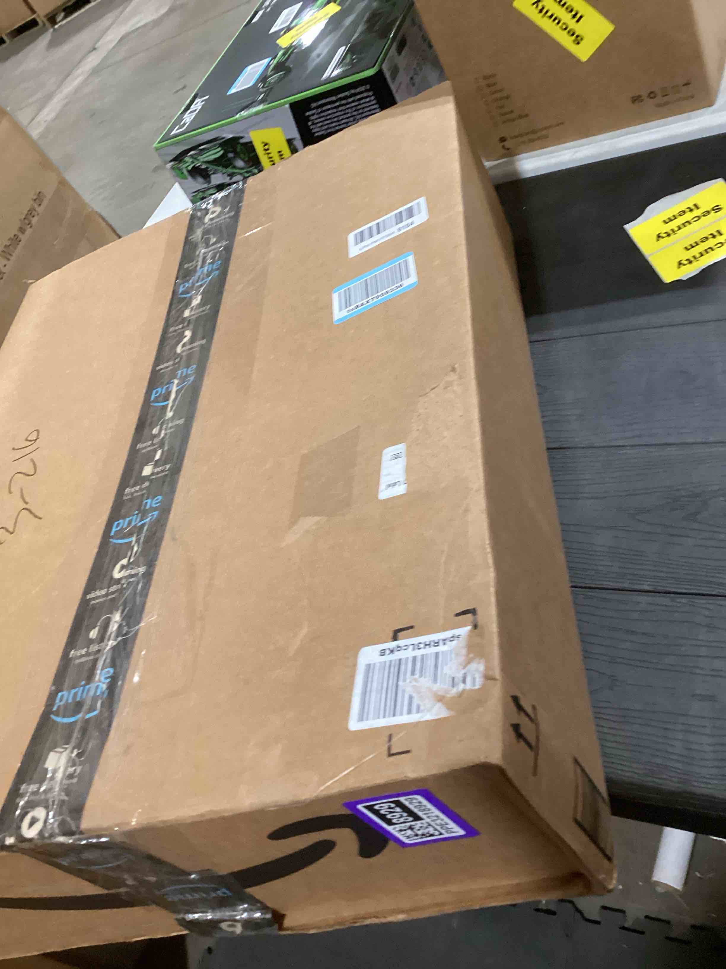 Condition photo showing New/Like New for LEGO Icons Jazz Club Building Blocks for Adults - Office or Book Shelf Decor for Men & Women, Ages 18+ Years - Gifts for Christmas - 10312 Standard Packaging