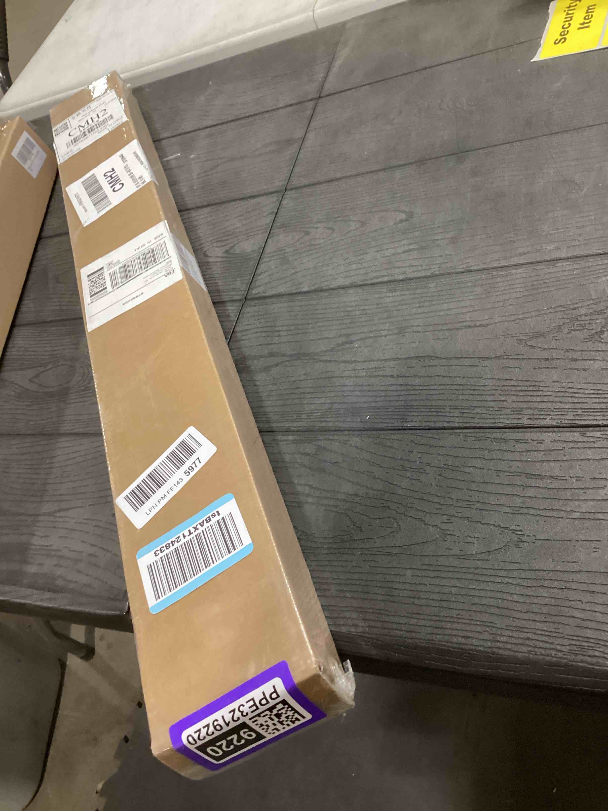 Condition photo showing Good Condition for No Tools No Drill Cordless Mini Blinds 31" Wx 36" H, 1" L-Shaped Blades, Horizontal Vinyl Blinds for Indoor Windows, White 31x36in