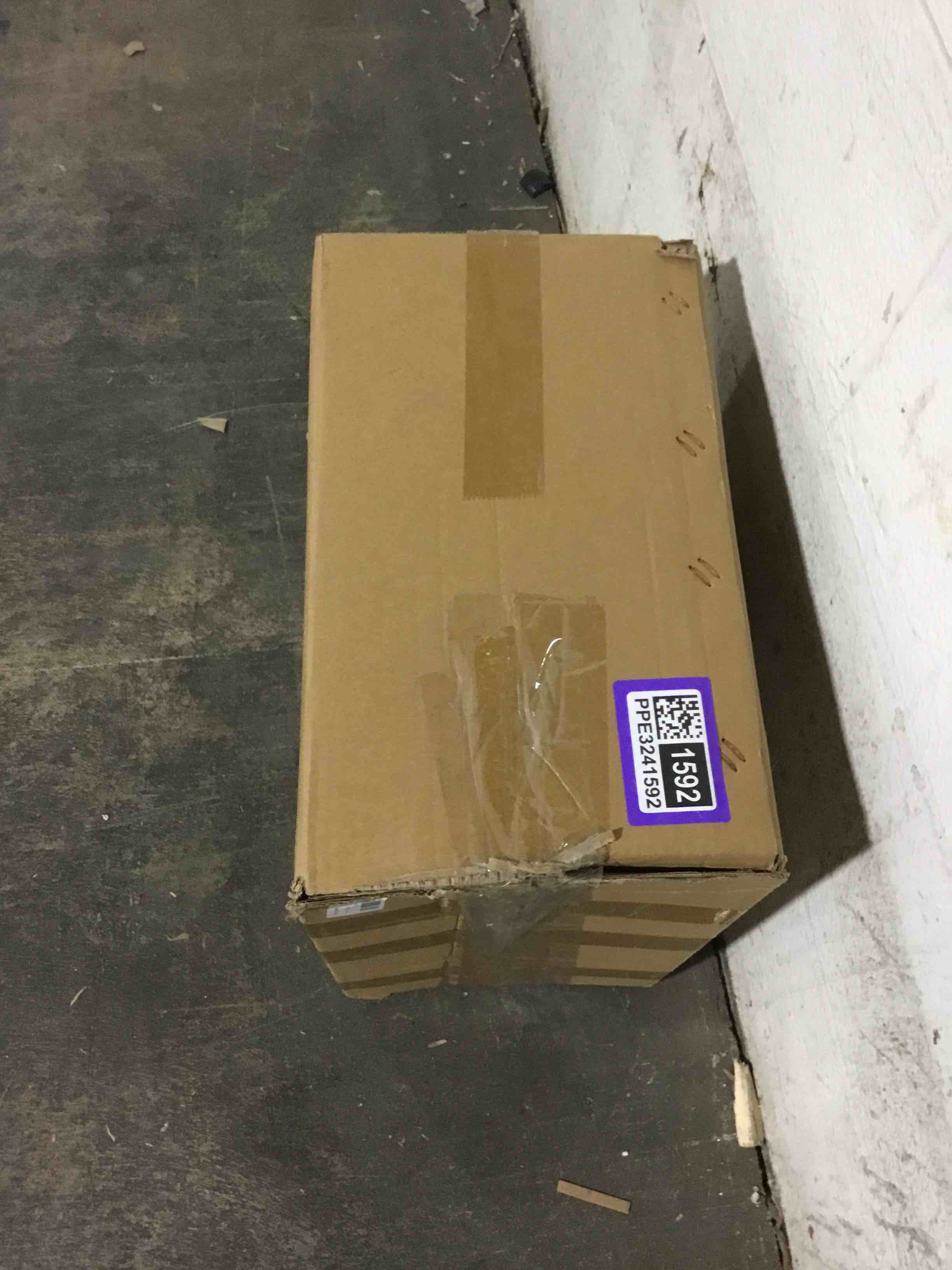 https://s3.amazonaws.com/lotting-images-prod/bidfta/PPE3241592_1760990868129.jpeg