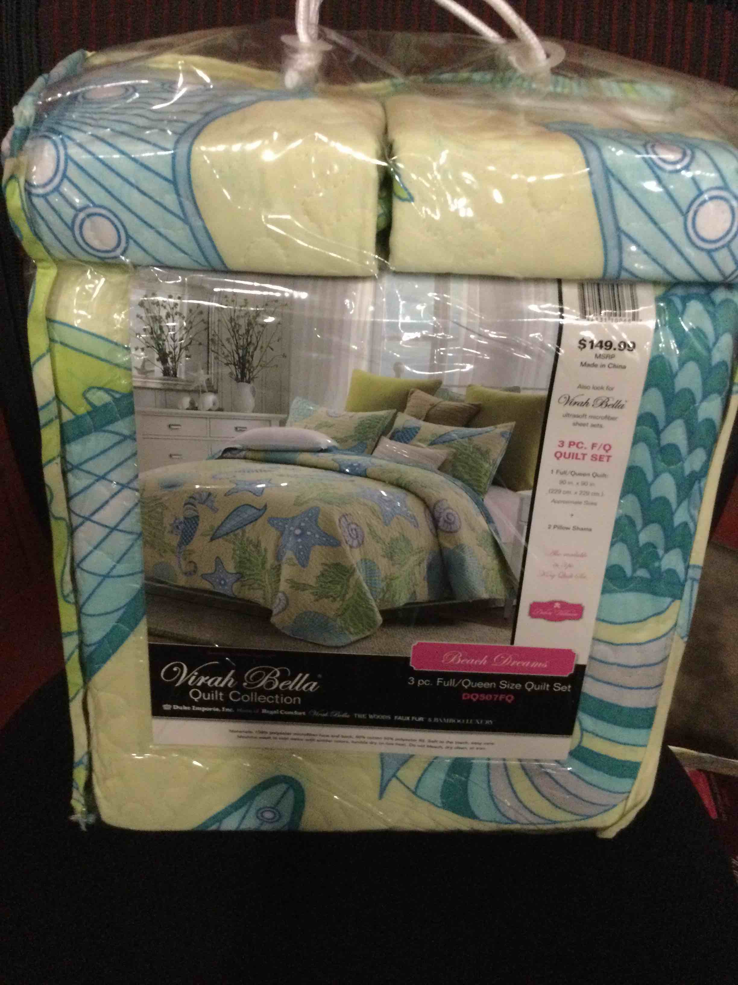 Condition photo showing New/Like New for virah bella collection debra valencia beach dreams polyester full/queen printed quilt bedding set with 2 standard shams full/queen beach dreams