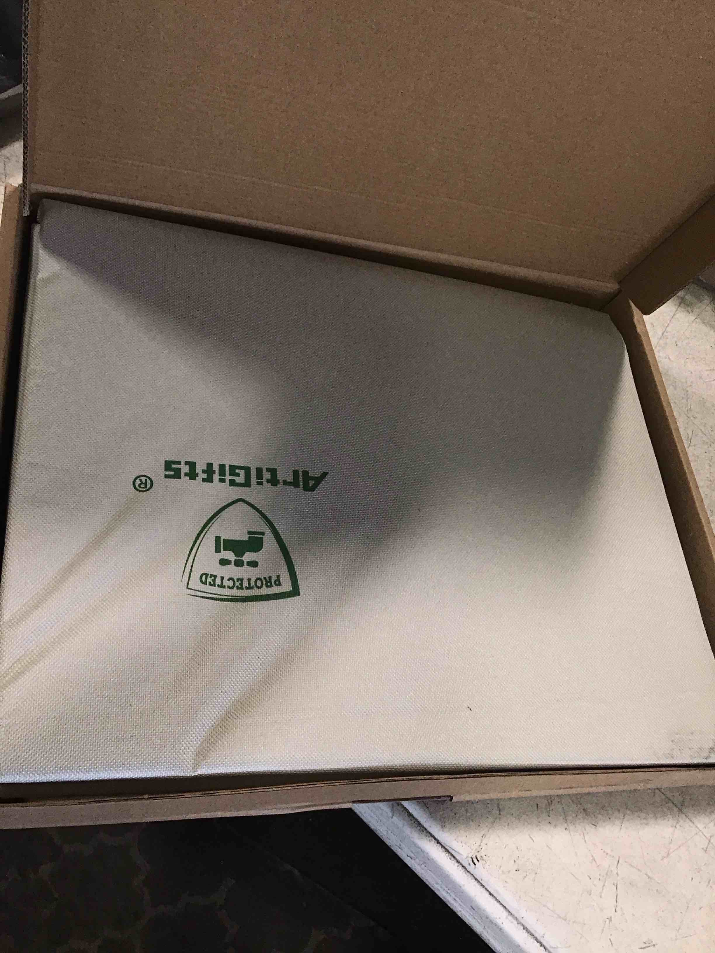 https://s3.amazonaws.com/lotting-images-prod/bidfta/PPE3261186_1750941456301.jpeg