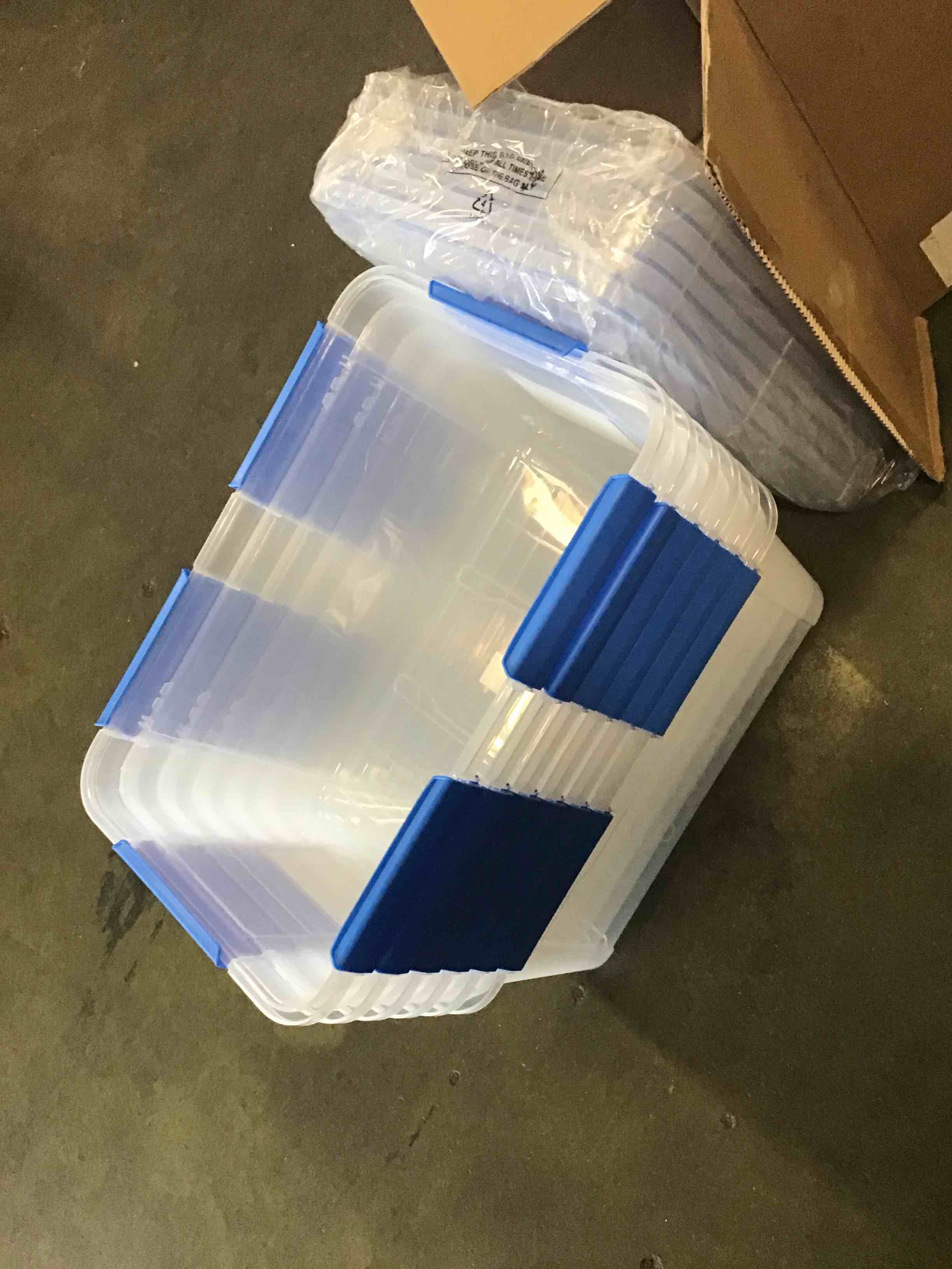 https://s3.amazonaws.com/lotting-images-prod/bidfta/PPE3261205_1750943269687.jpeg