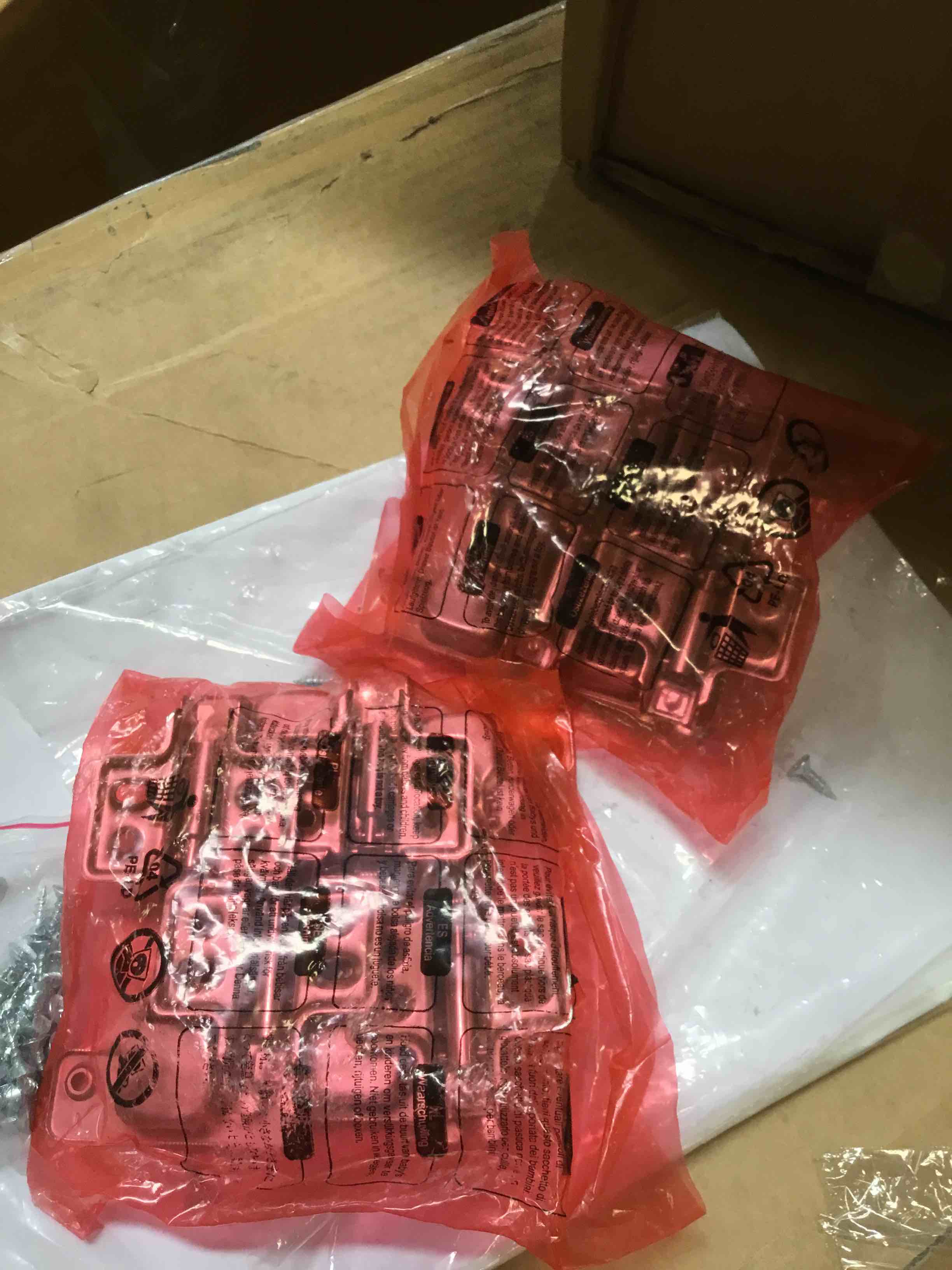 https://s3.amazonaws.com/lotting-images-prod/bidfta/PPE3263620_1749655692854.jpeg