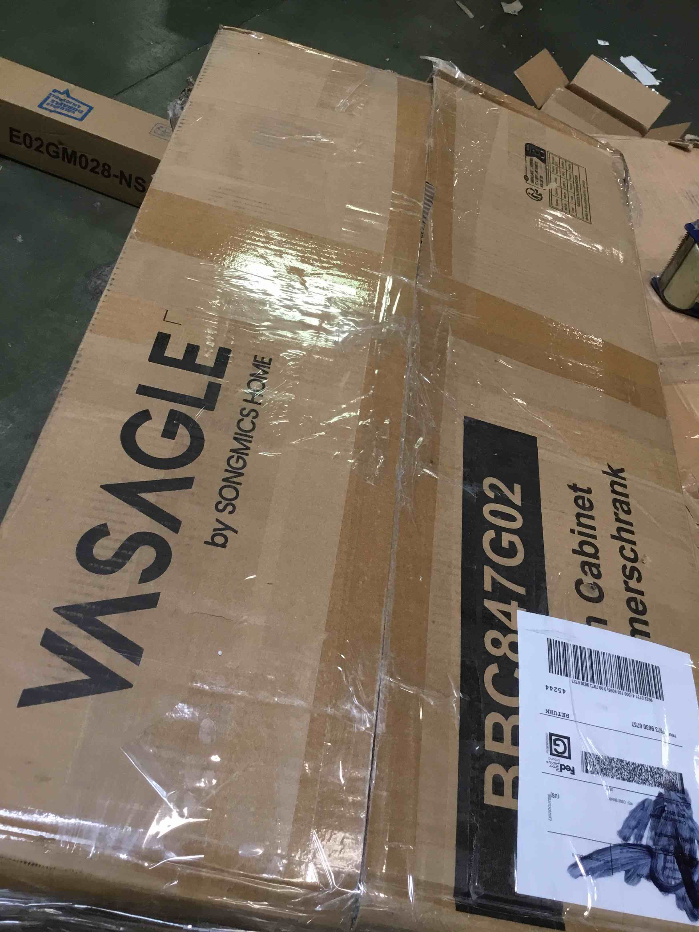 https://s3.amazonaws.com/lotting-images-prod/bidfta/PPE3263624_1749656526987.jpeg
