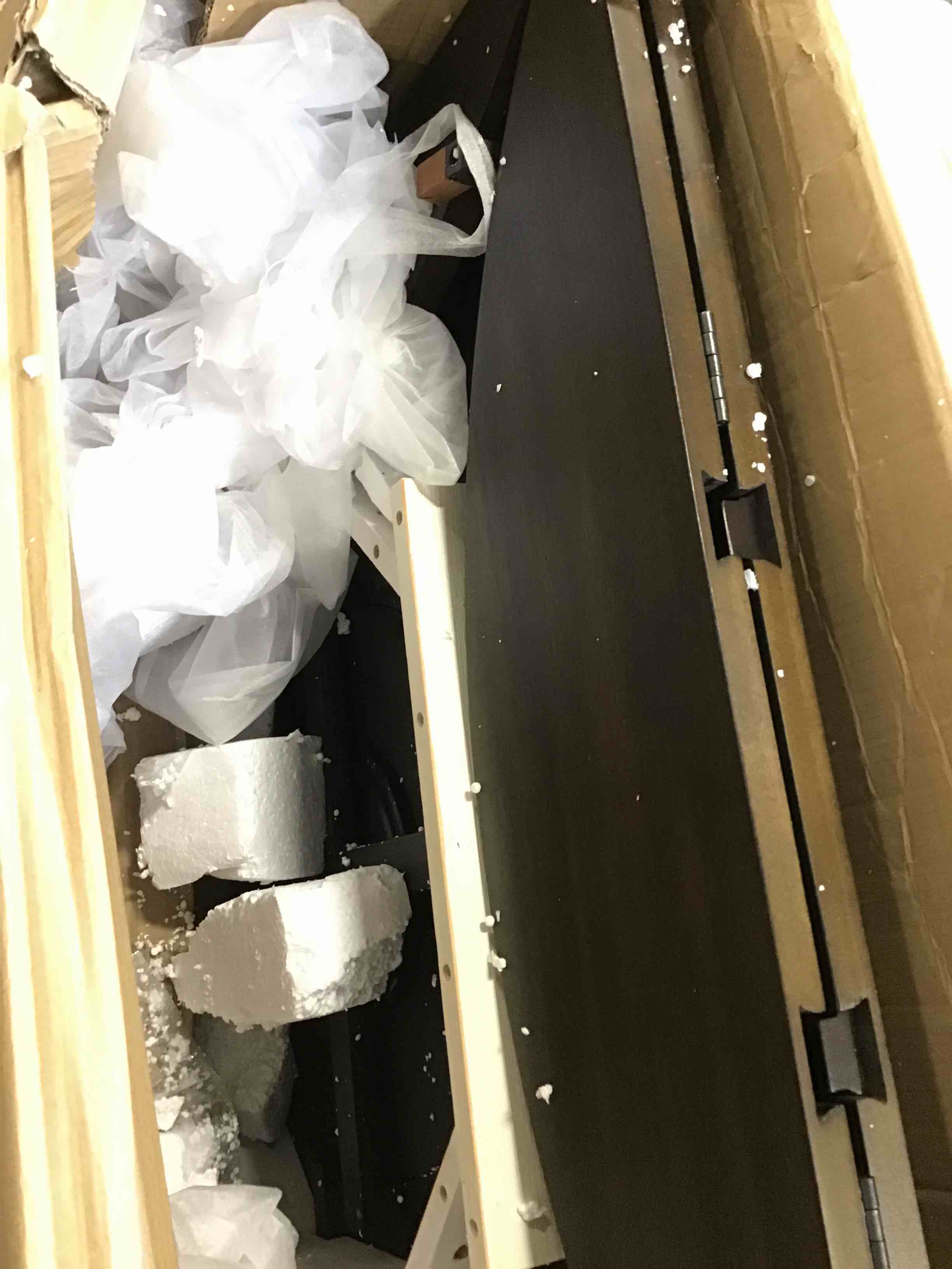 https://s3.amazonaws.com/lotting-images-prod/bidfta/PPE3263812_1749754166235.jpeg