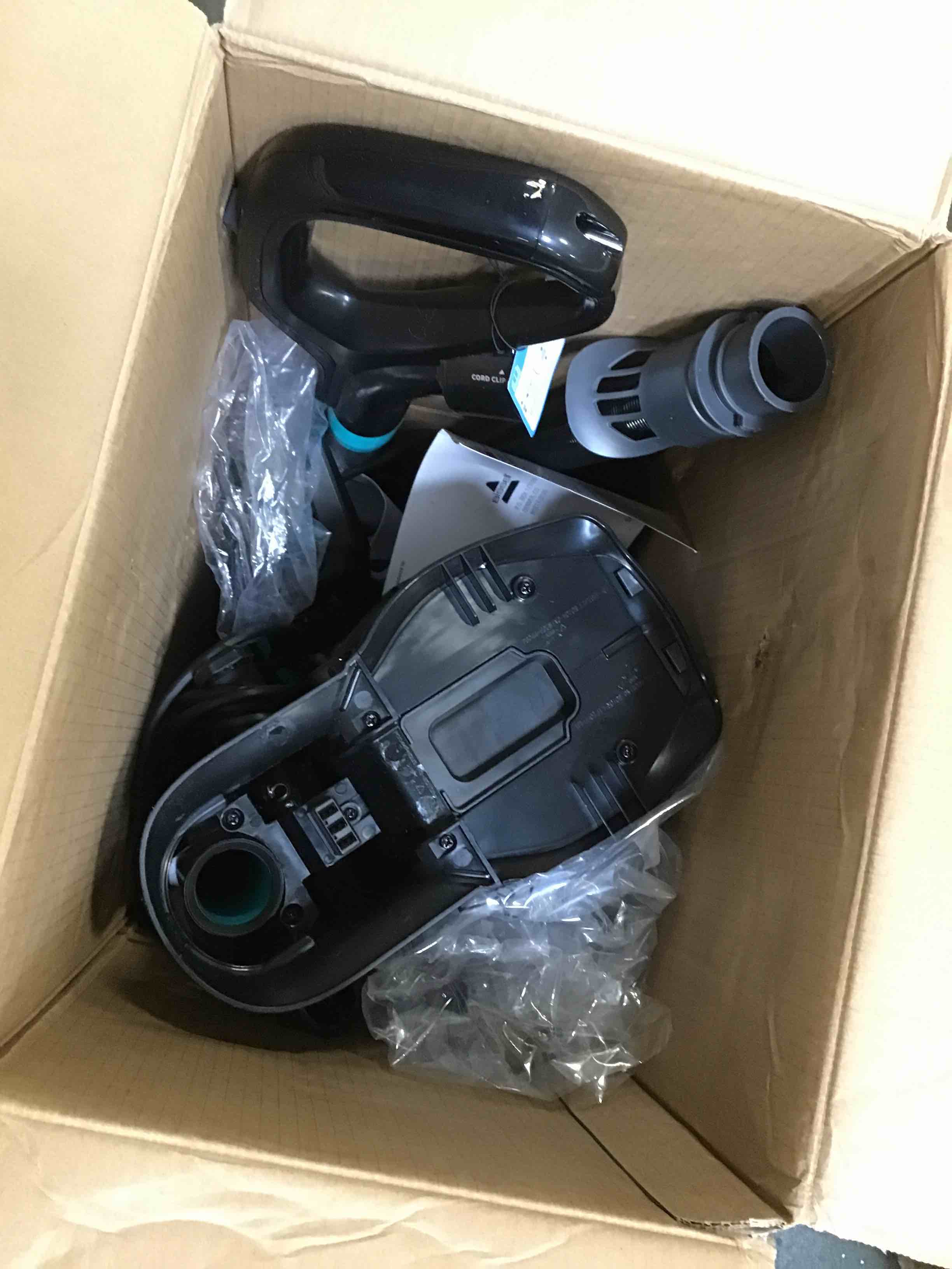 https://s3.amazonaws.com/lotting-images-prod/bidfta/PPE3263840_1749758683428.jpeg