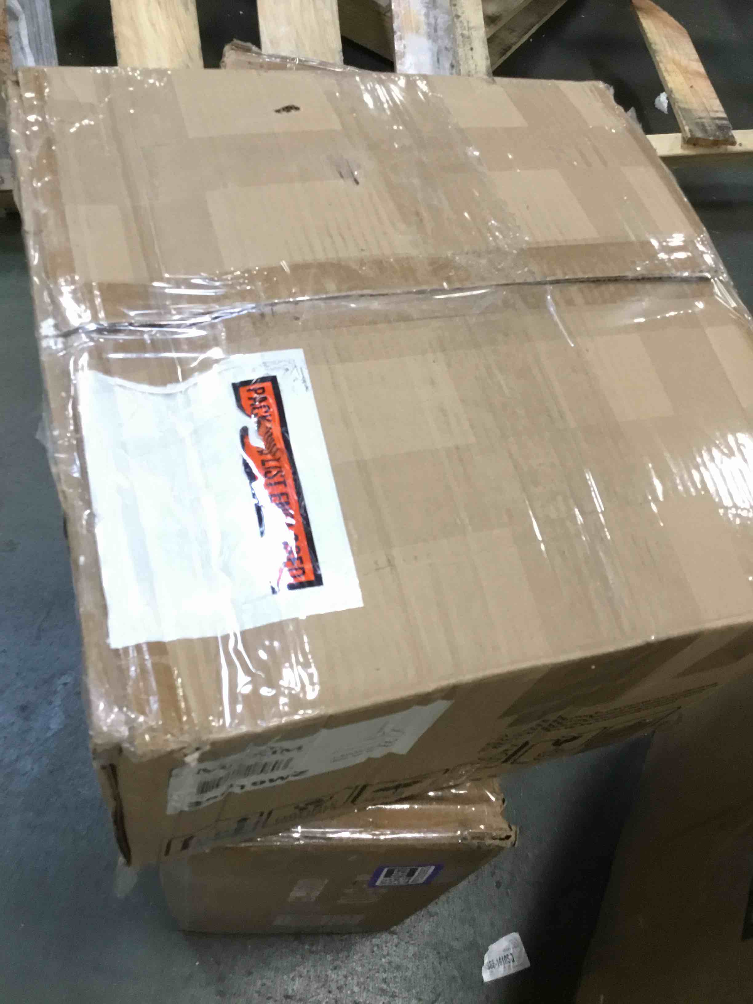 https://s3.amazonaws.com/lotting-images-prod/bidfta/PPE3263954_1749836470437.jpeg