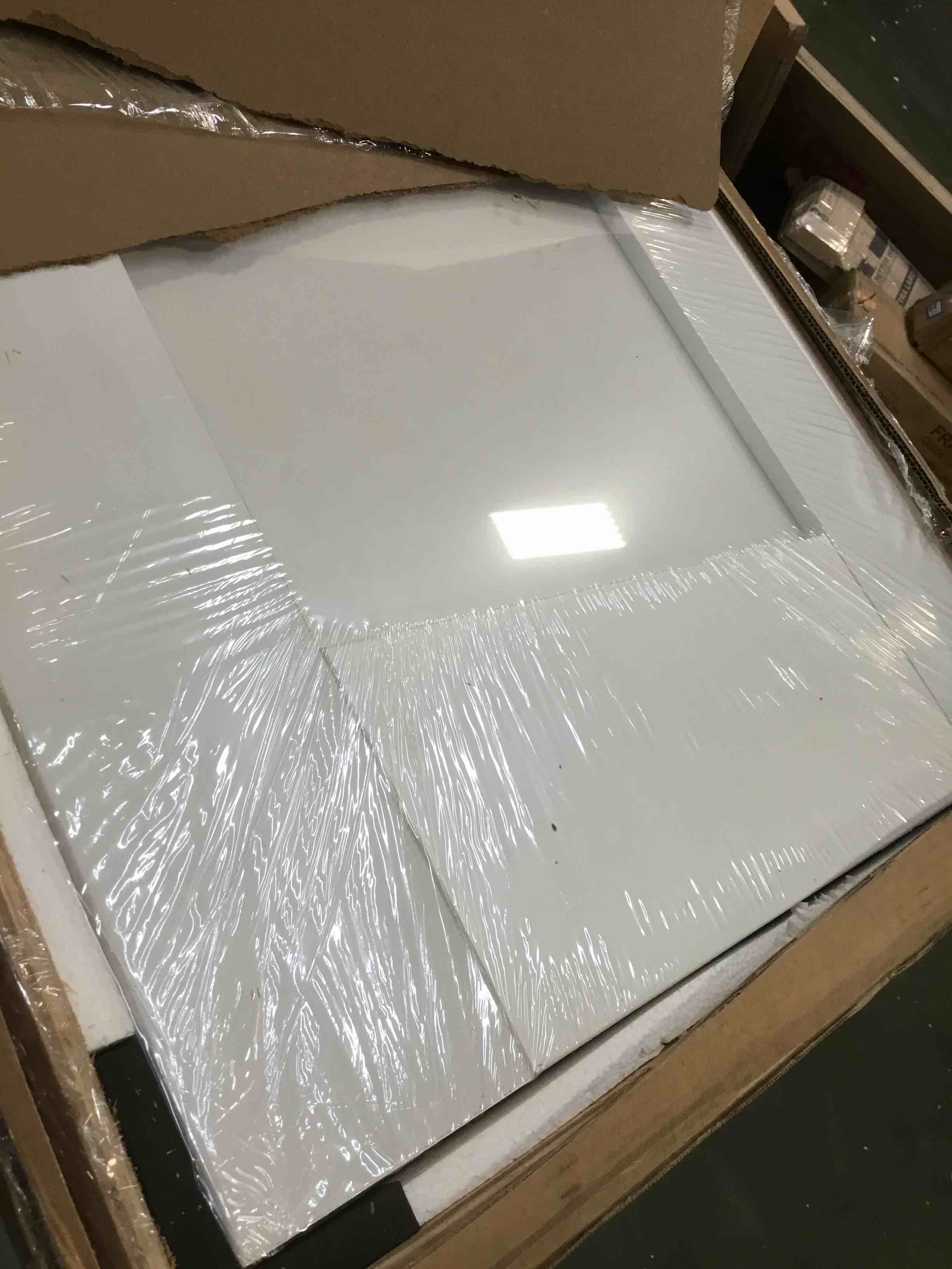 https://s3.amazonaws.com/lotting-images-prod/bidfta/PPE3264210_1750171920485.jpeg