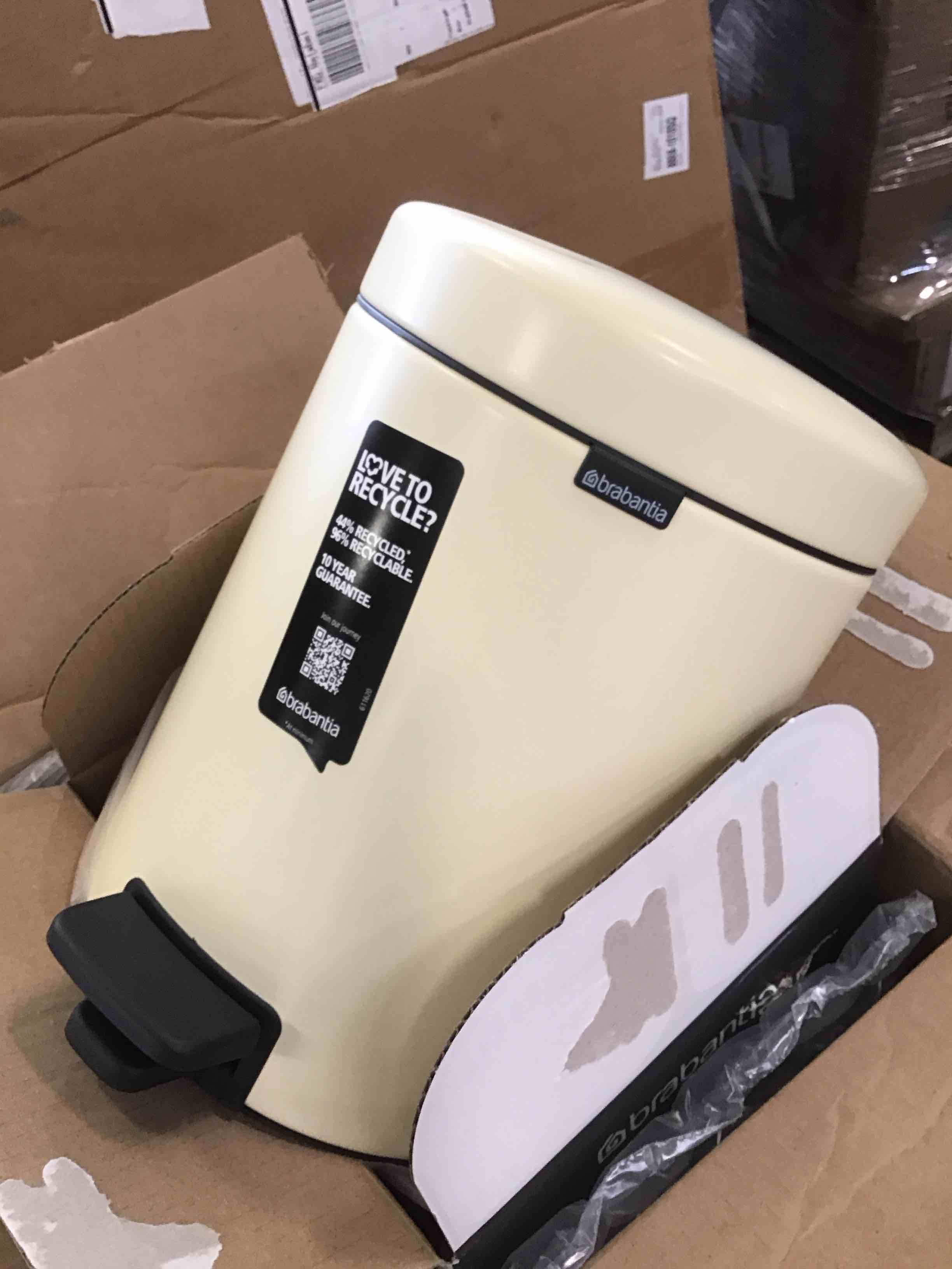https://s3.amazonaws.com/lotting-images-prod/bidfta/PPE3264915_1750943057492.jpeg
