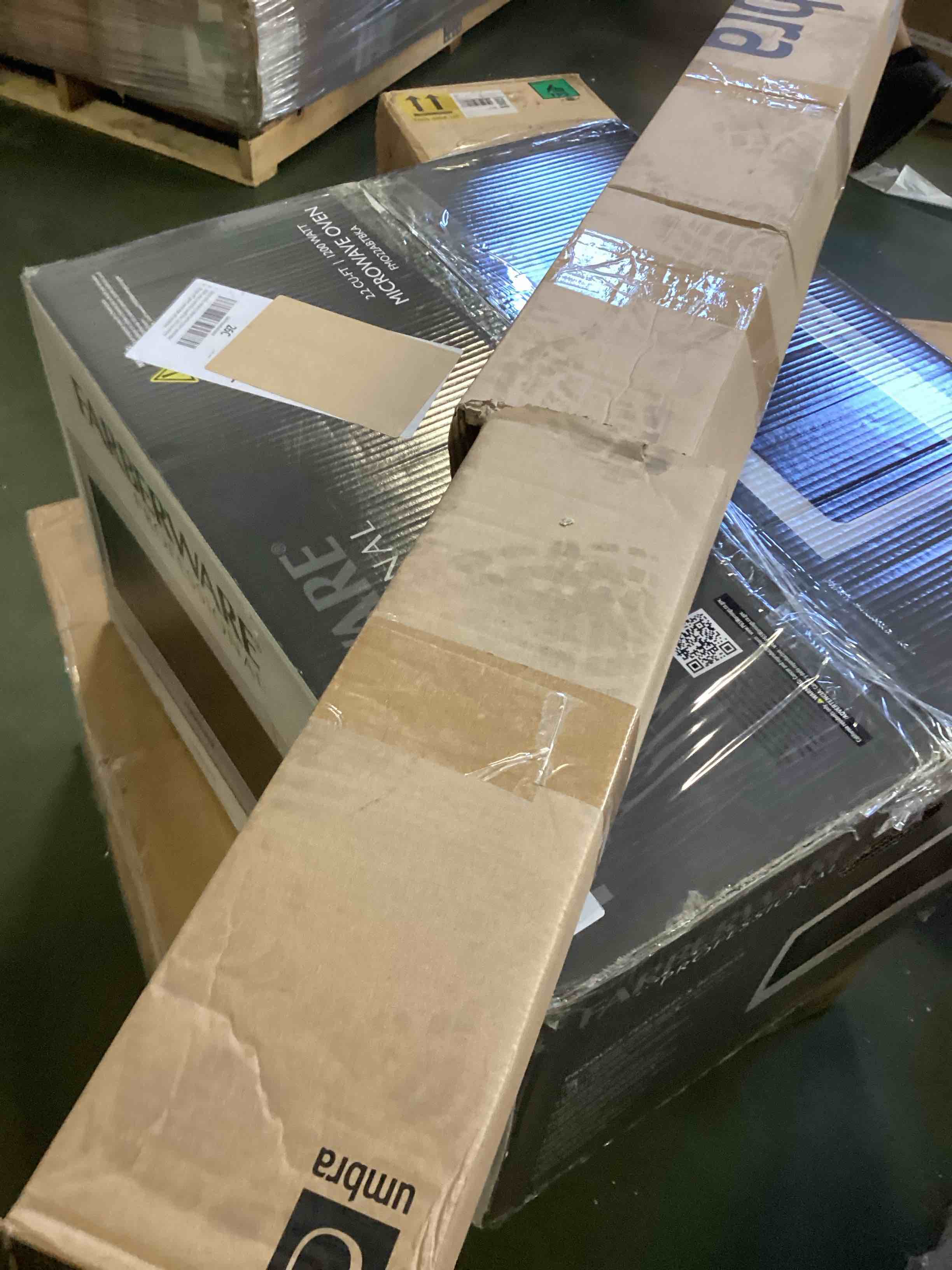 https://s3.amazonaws.com/lotting-images-prod/bidfta/PPE3273716_1756228161505.jpeg