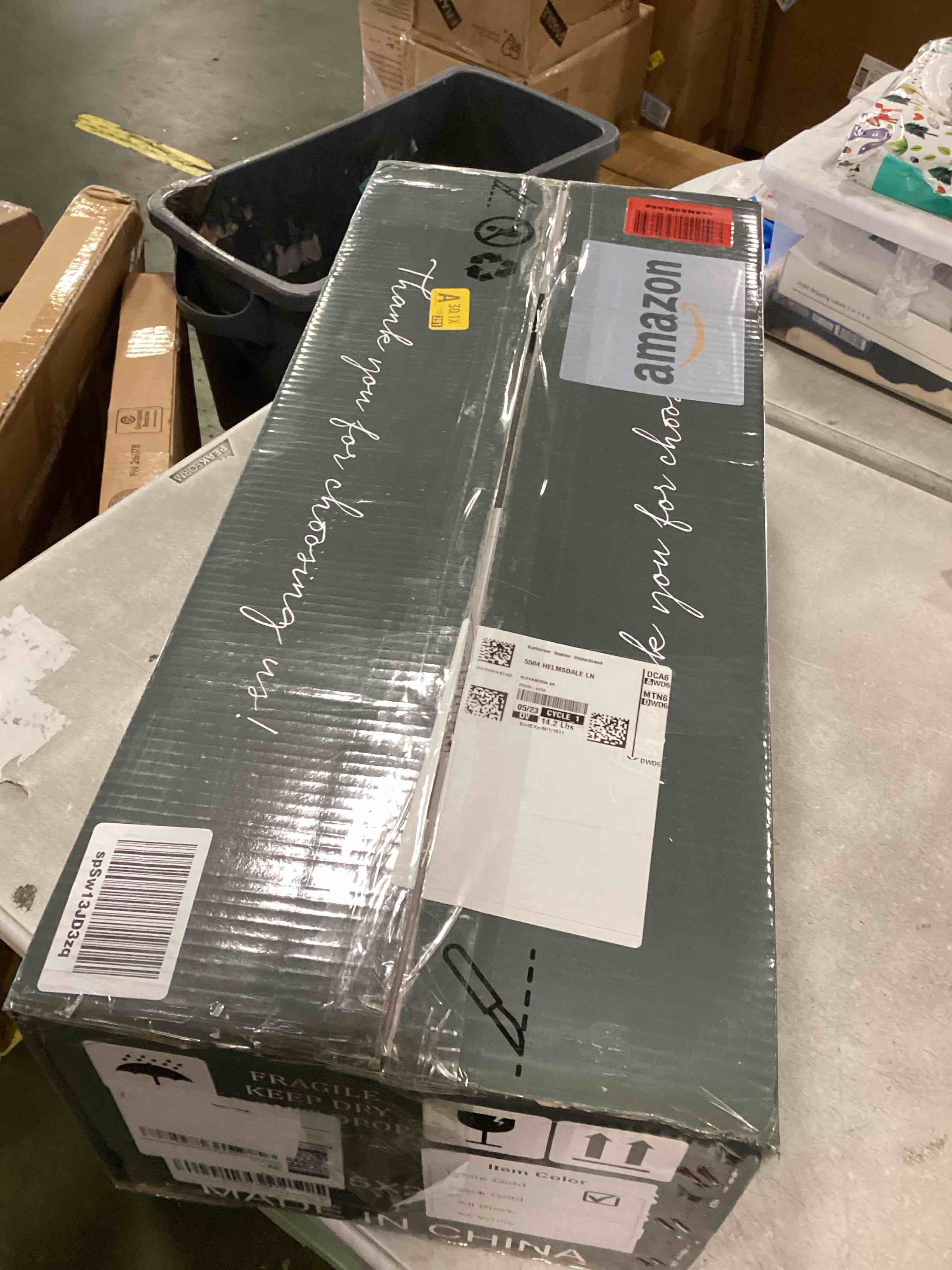 https://s3.amazonaws.com/lotting-images-prod/bidfta/PPE3280052_1750253372141.jpeg