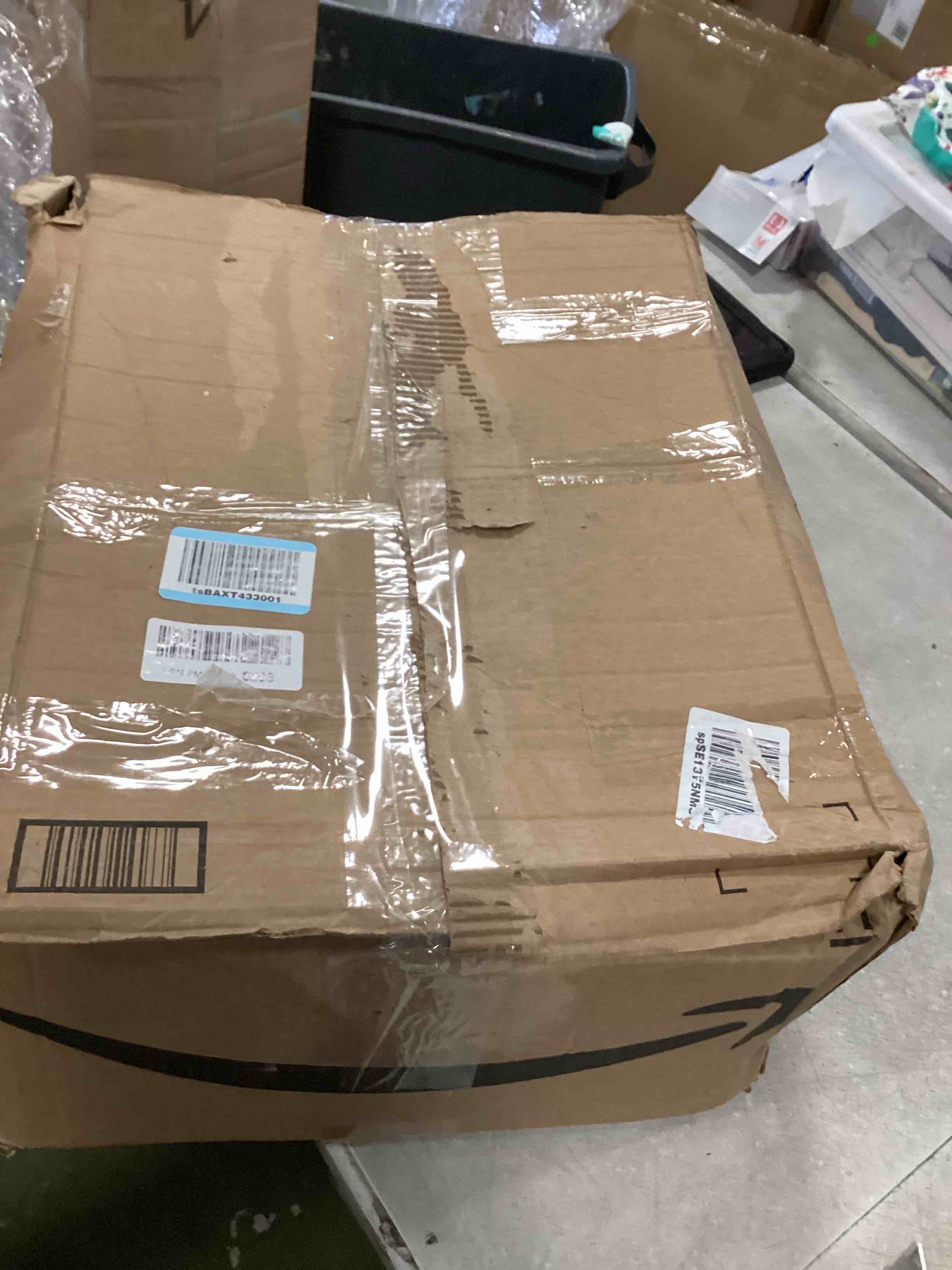 https://s3.amazonaws.com/lotting-images-prod/bidfta/PPE3280135_1750267296329.jpeg