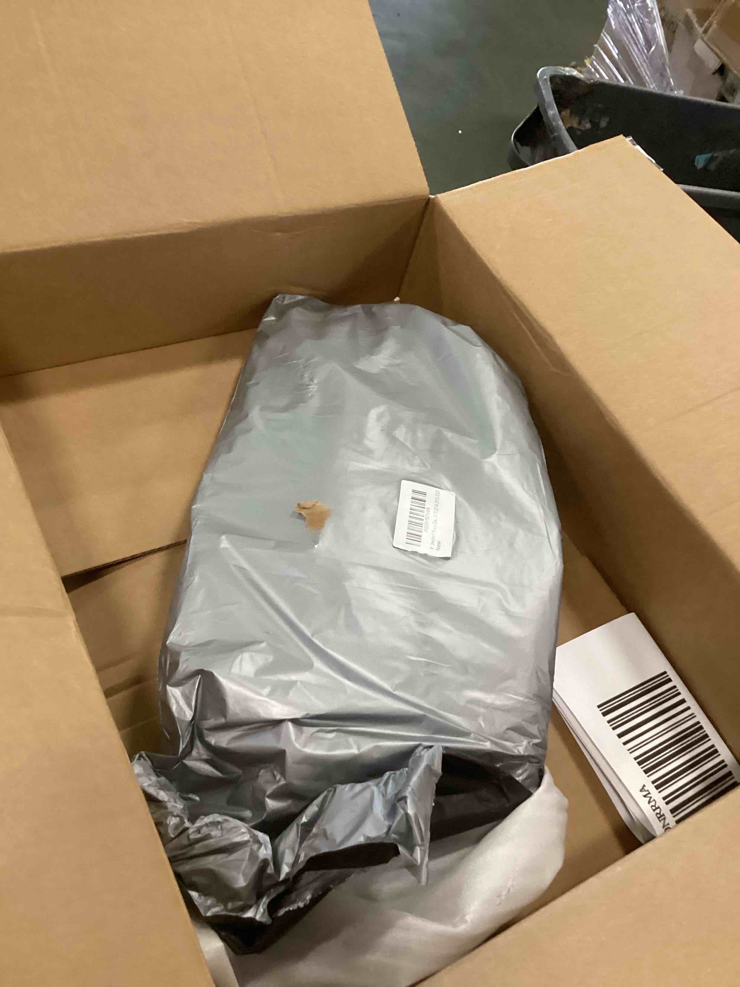 https://s3.amazonaws.com/lotting-images-prod/bidfta/PPE3280197_1750274945666.jpeg
