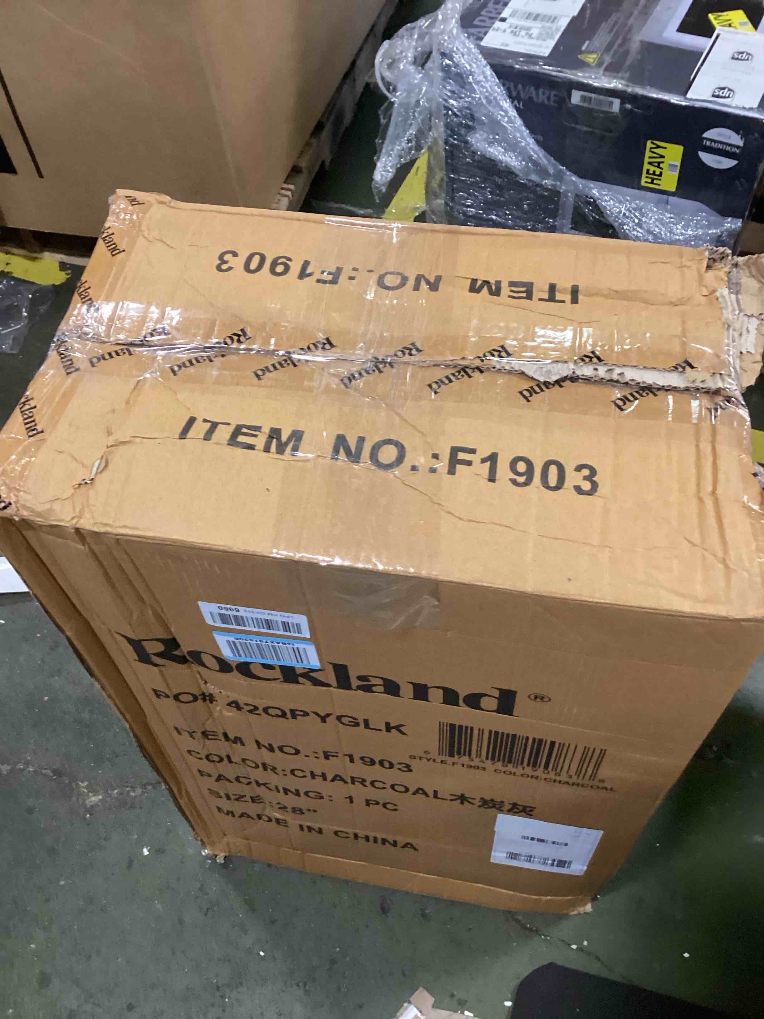 https://s3.amazonaws.com/lotting-images-prod/bidfta/PPE3280201_1750275321253.jpeg