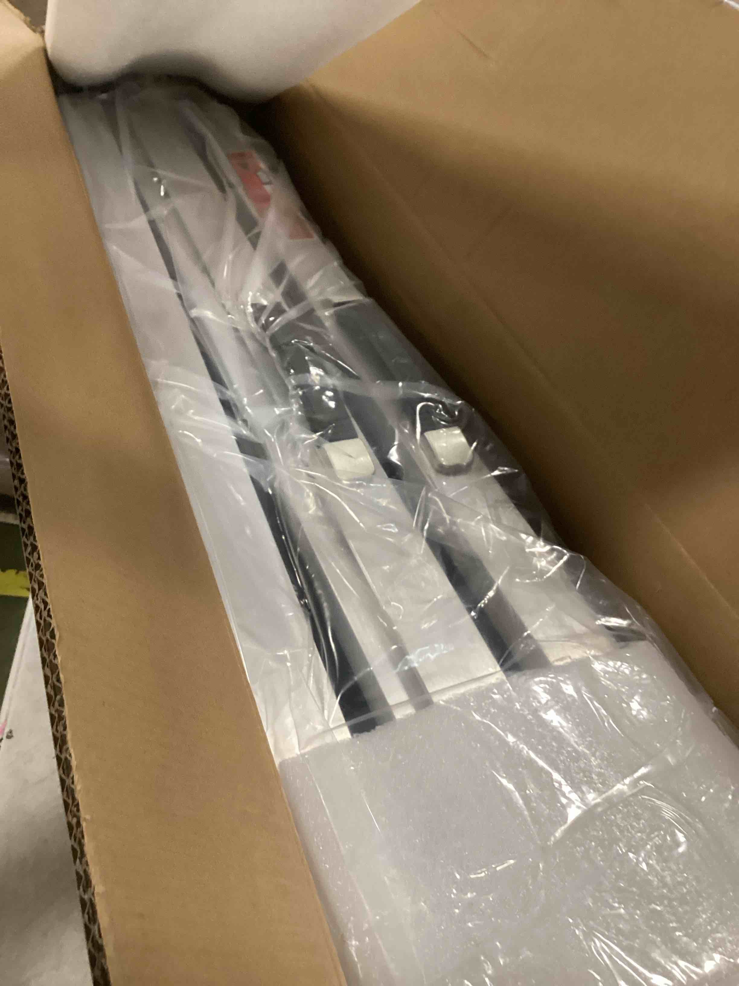 https://s3.amazonaws.com/lotting-images-prod/bidfta/PPE3280211_1750276551012.jpeg