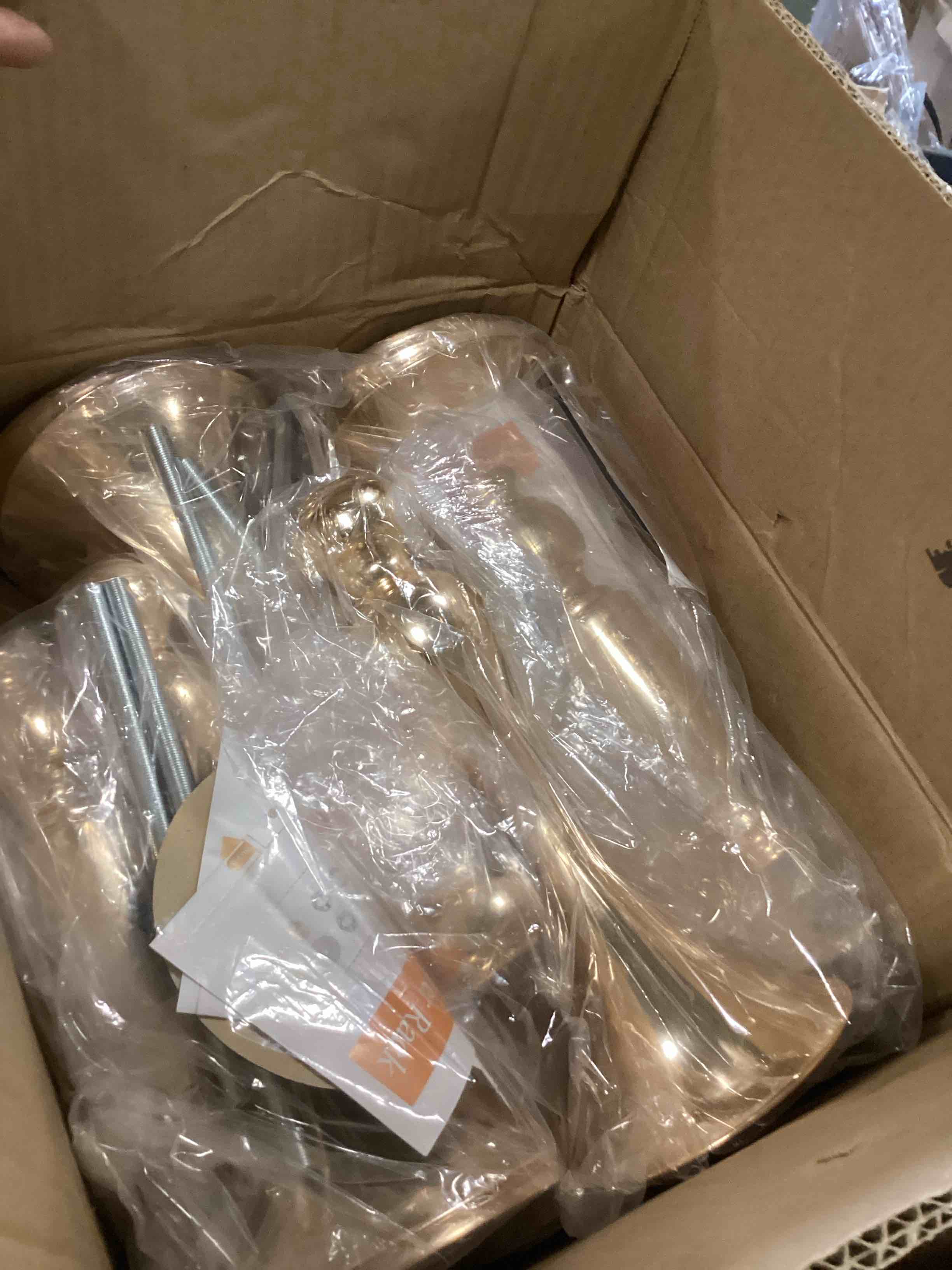 https://s3.amazonaws.com/lotting-images-prod/bidfta/PPE3280217_1750277059280.jpeg