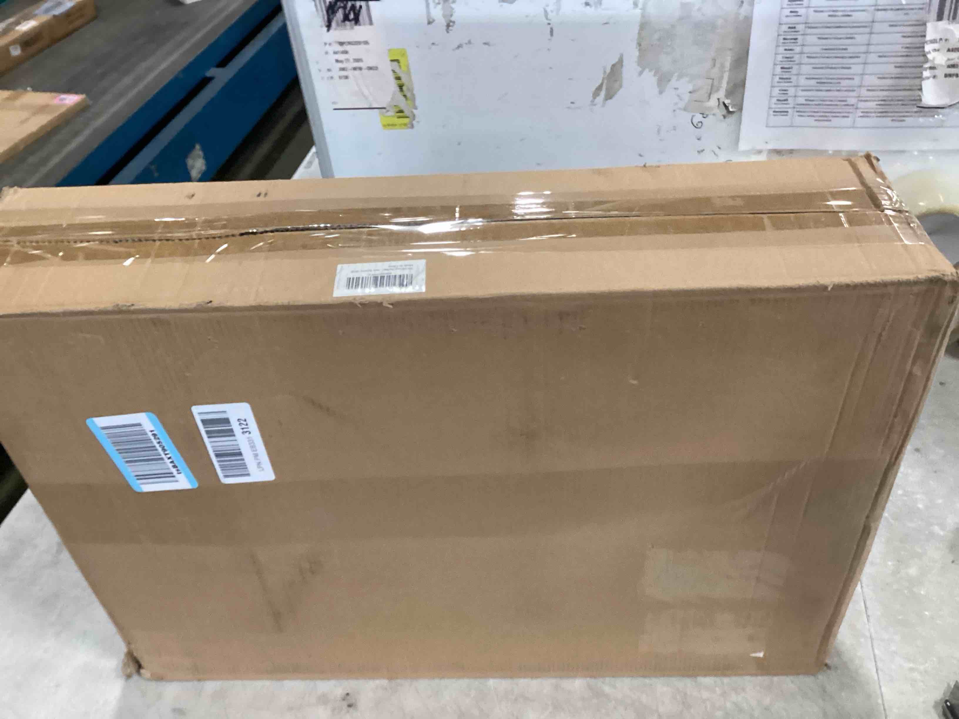 https://s3.amazonaws.com/lotting-images-prod/bidfta/PPE3280232_1750334981181.jpeg