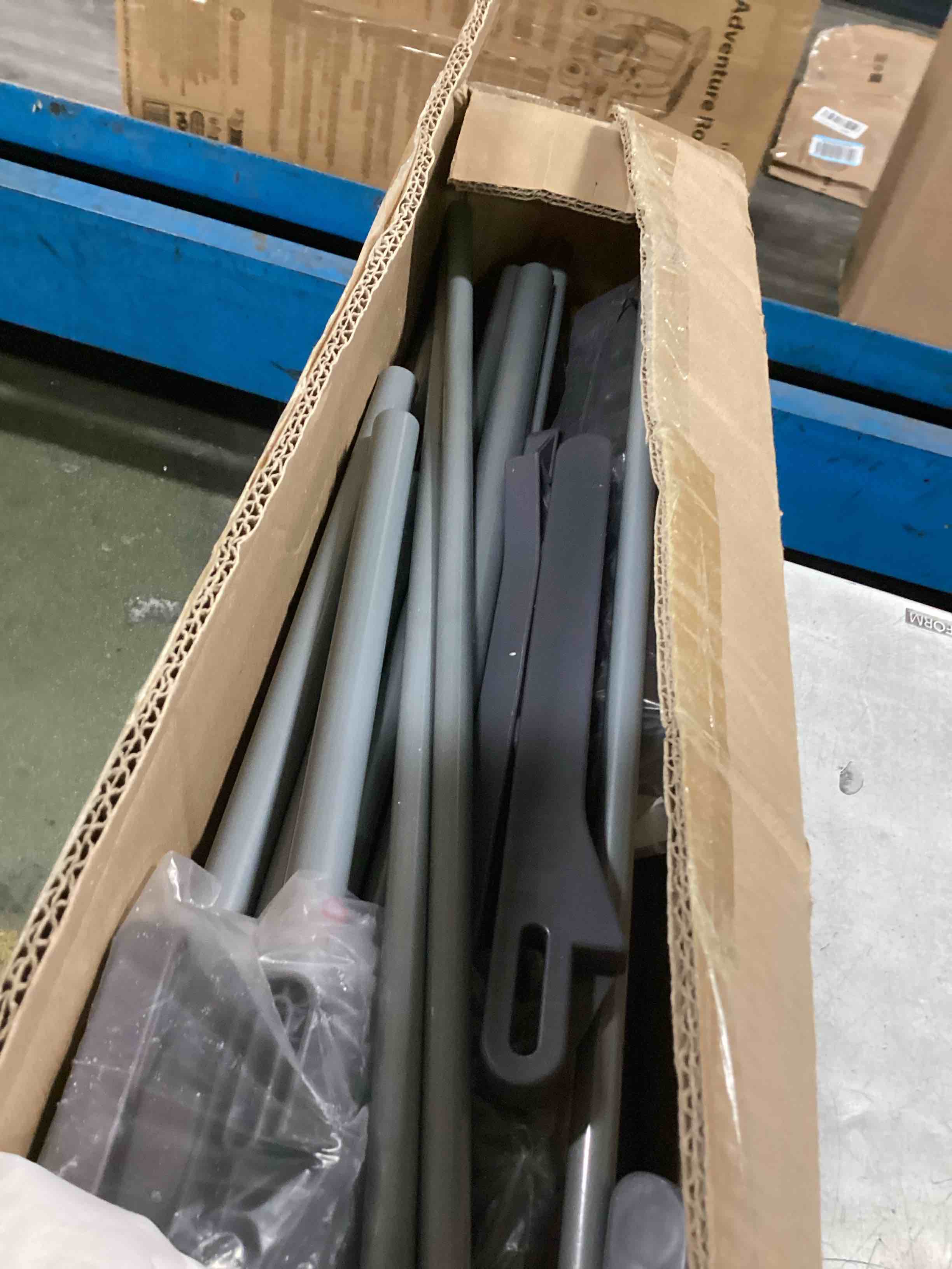 https://s3.amazonaws.com/lotting-images-prod/bidfta/PPE3280278_1750339873461.jpeg