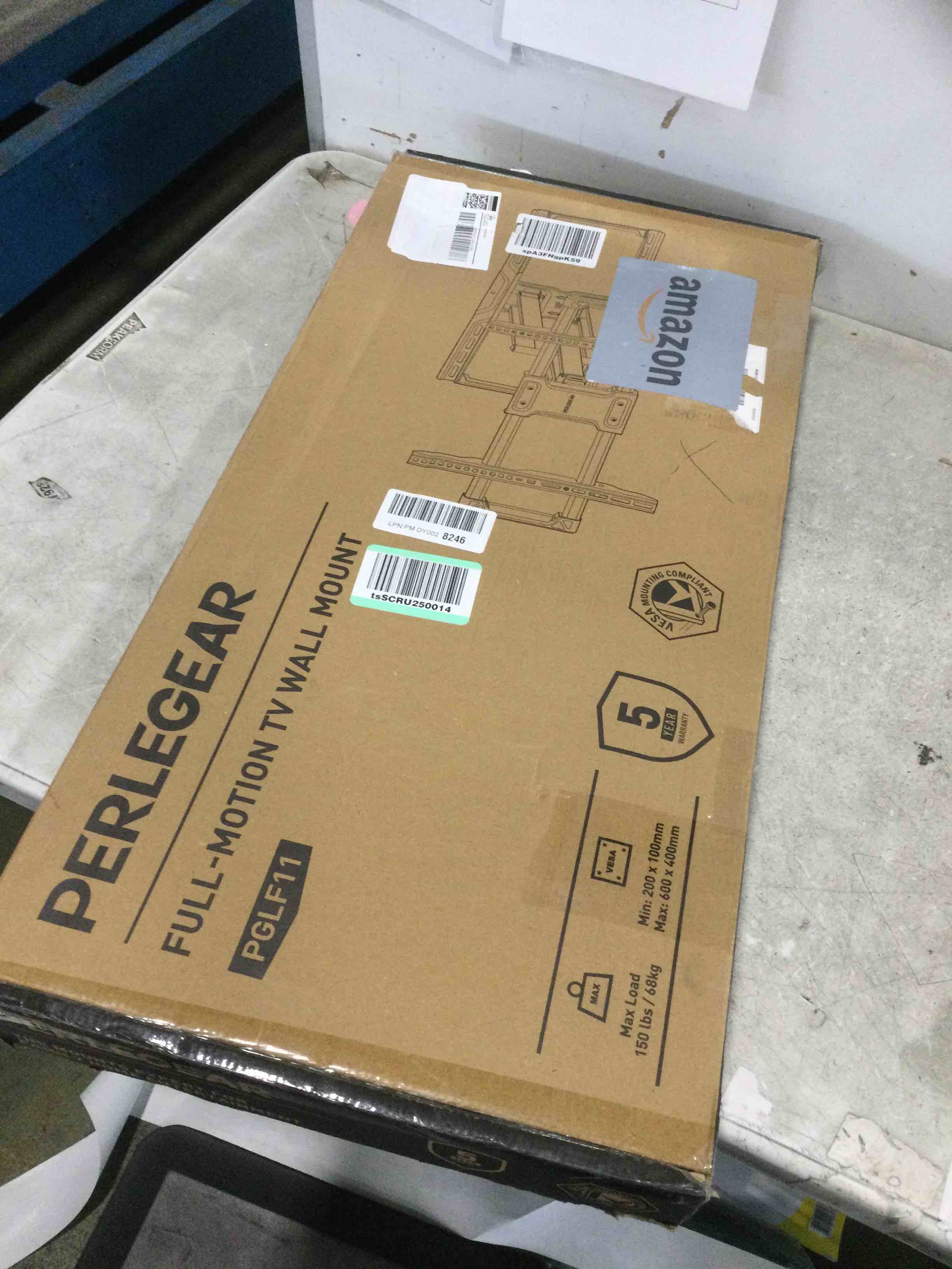 https://s3.amazonaws.com/lotting-images-prod/bidfta/PPE3280783_1750943369907.jpeg