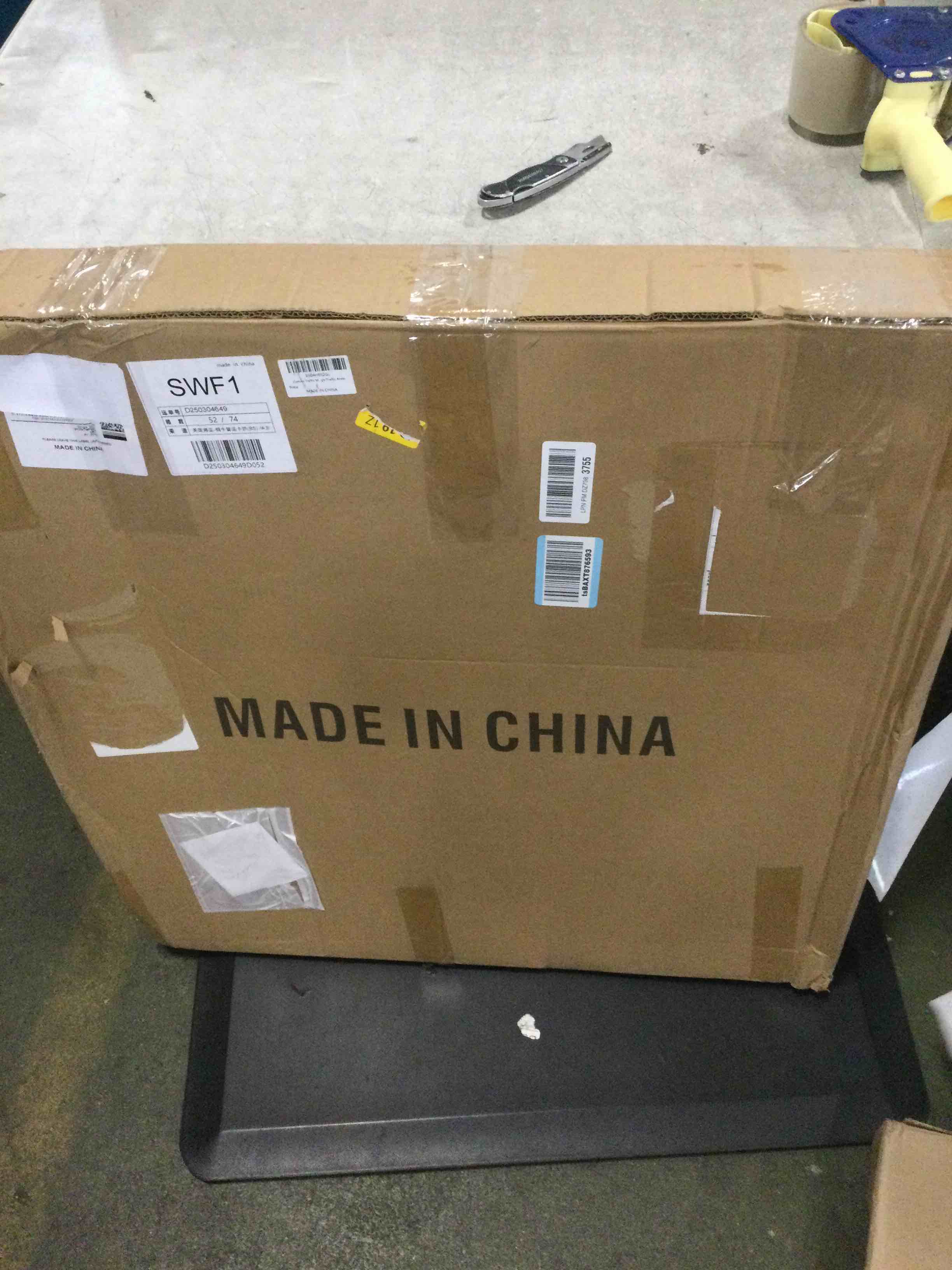 https://s3.amazonaws.com/lotting-images-prod/bidfta/PPE3280800_1750945562141.jpeg