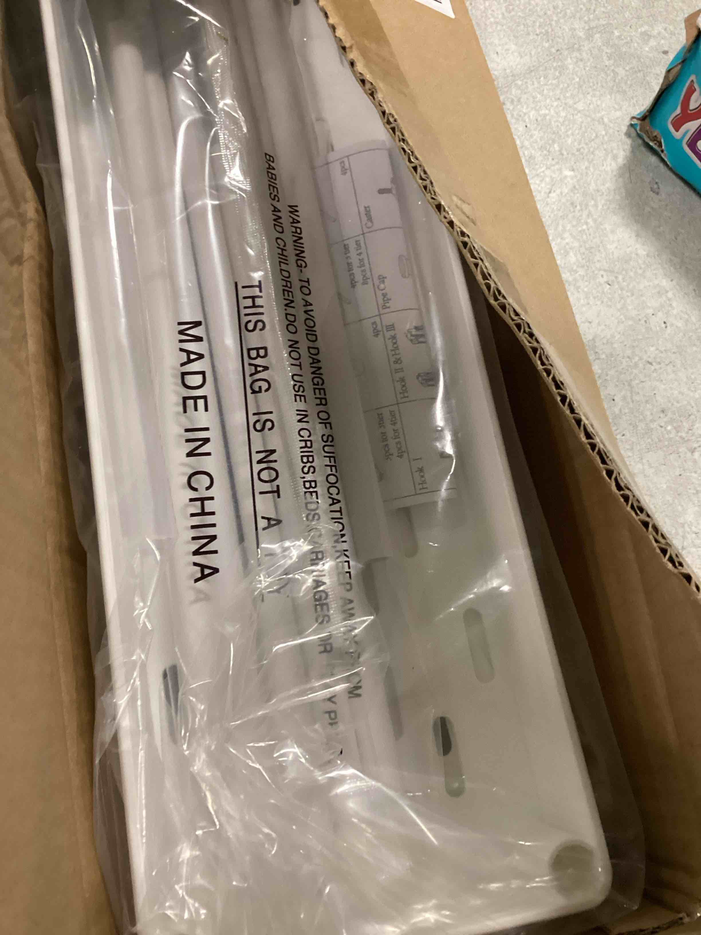 https://s3.amazonaws.com/lotting-images-prod/bidfta/PPE3280983_1751031349067.jpeg