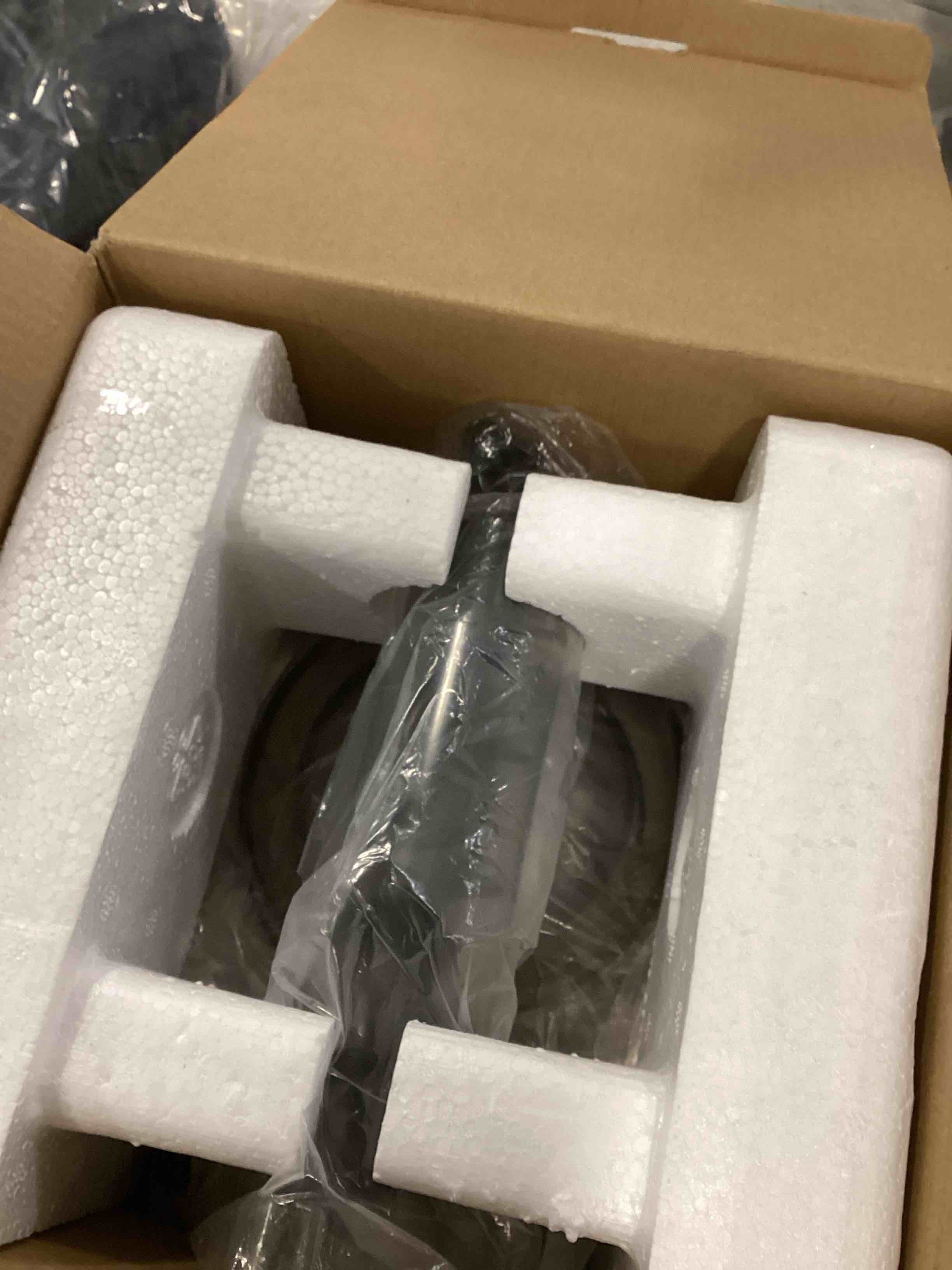 https://s3.amazonaws.com/lotting-images-prod/bidfta/PPE3281026_1751037233566.jpeg