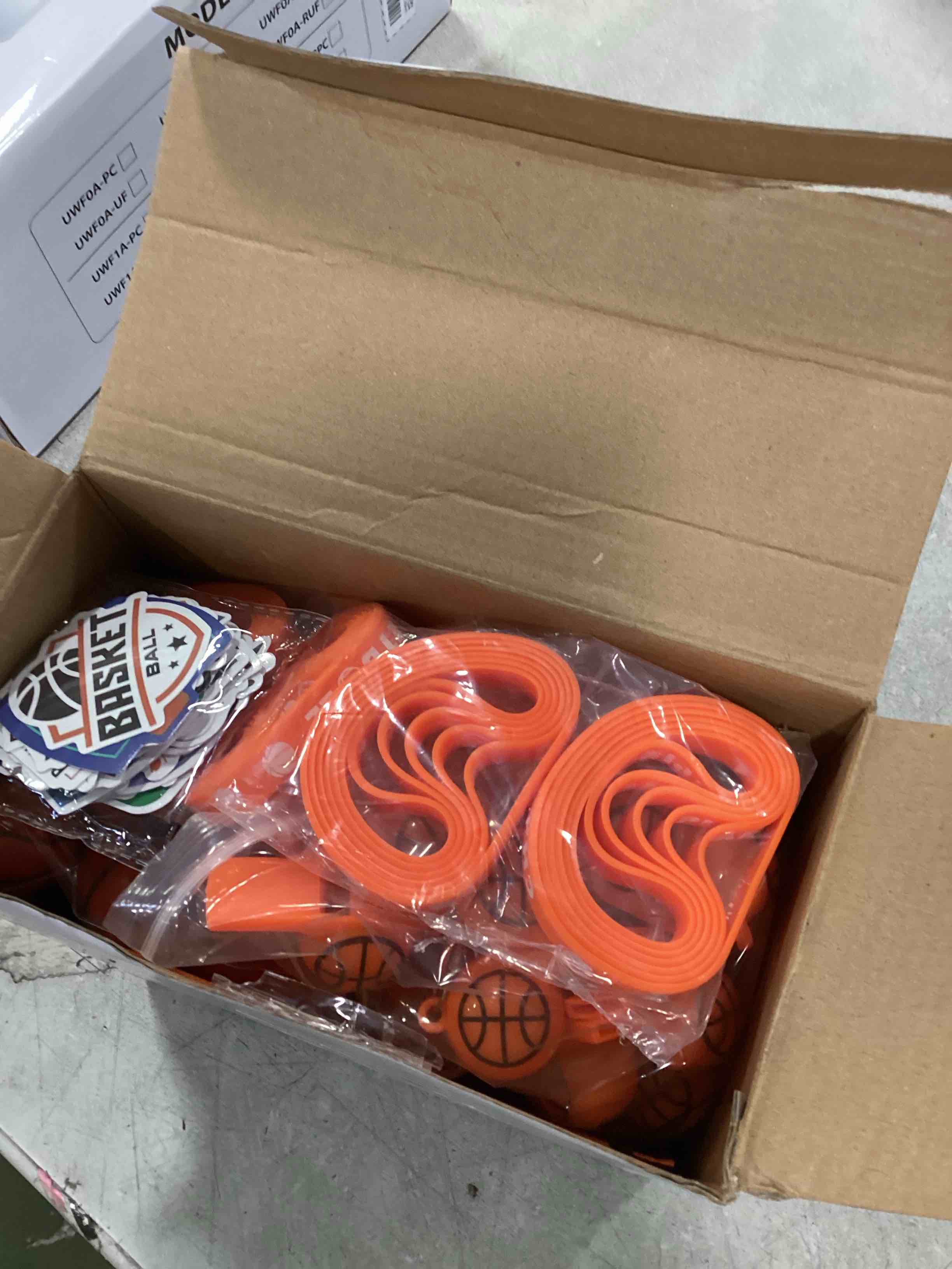 https://s3.amazonaws.com/lotting-images-prod/bidfta/PPE3281042_1751039003690.jpeg