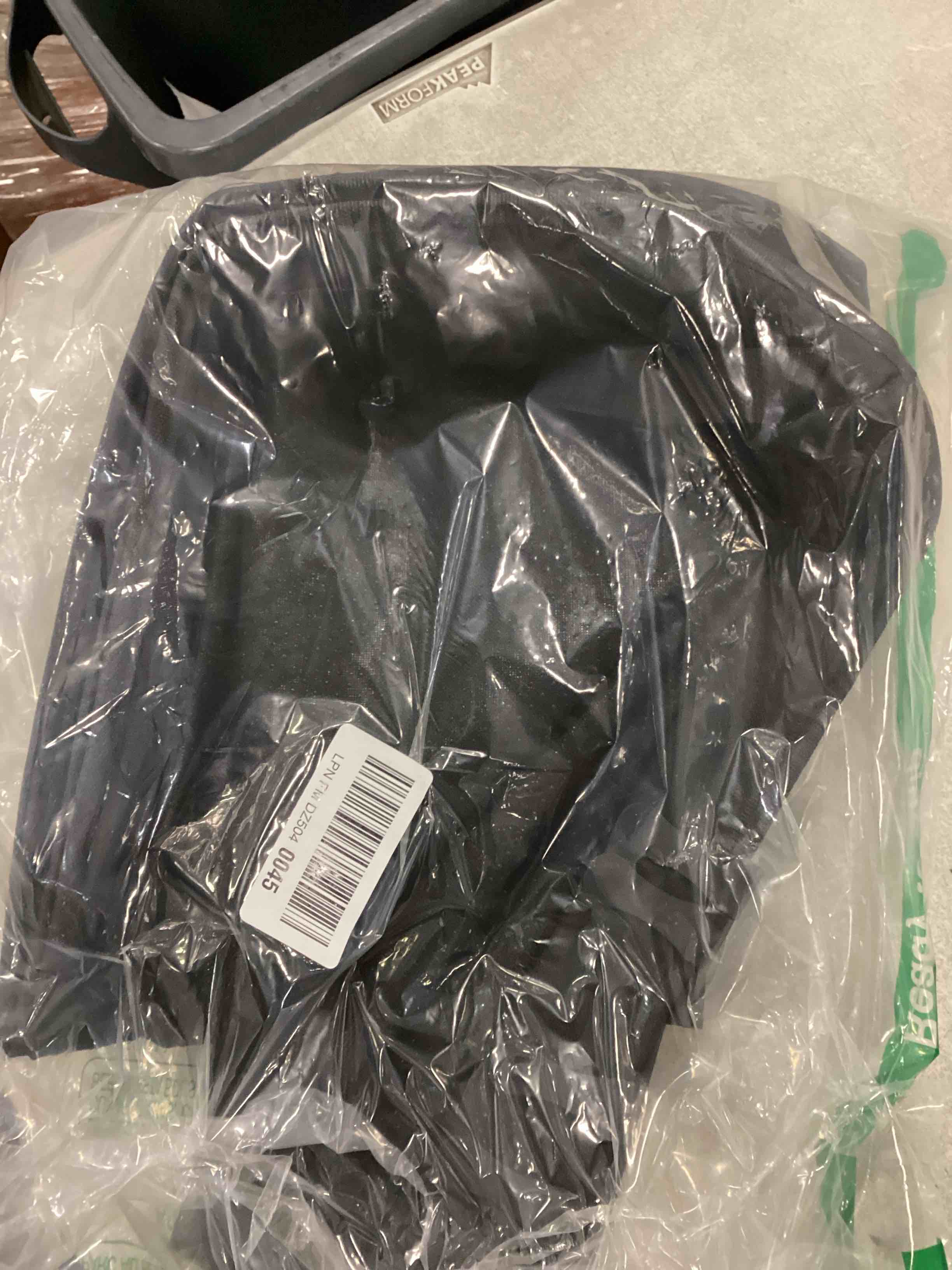 https://s3.amazonaws.com/lotting-images-prod/bidfta/PPE3281056_1751041503080.jpeg