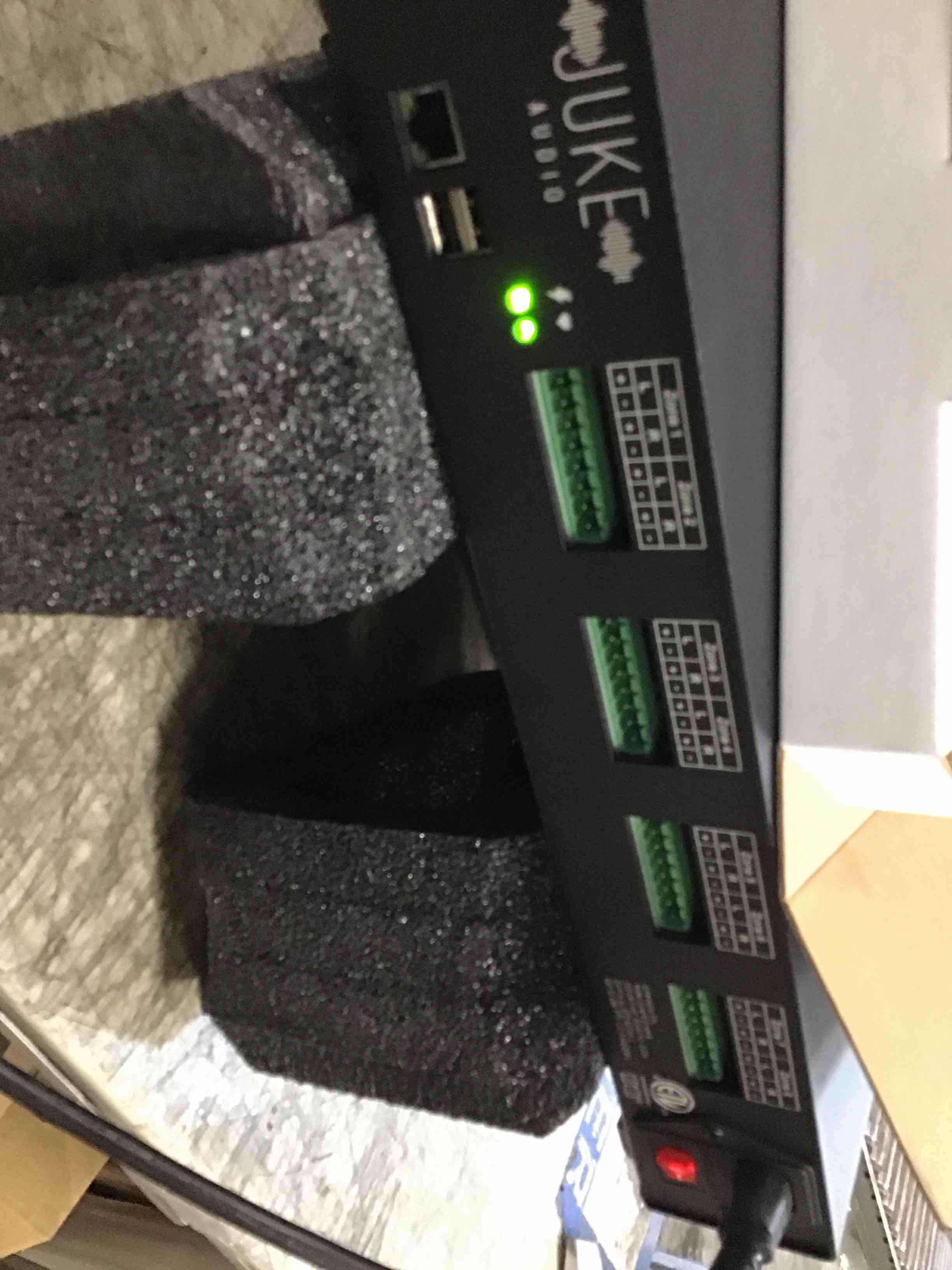 https://s3.amazonaws.com/lotting-images-prod/bidfta/PPE3281060_1751050159244.jpeg