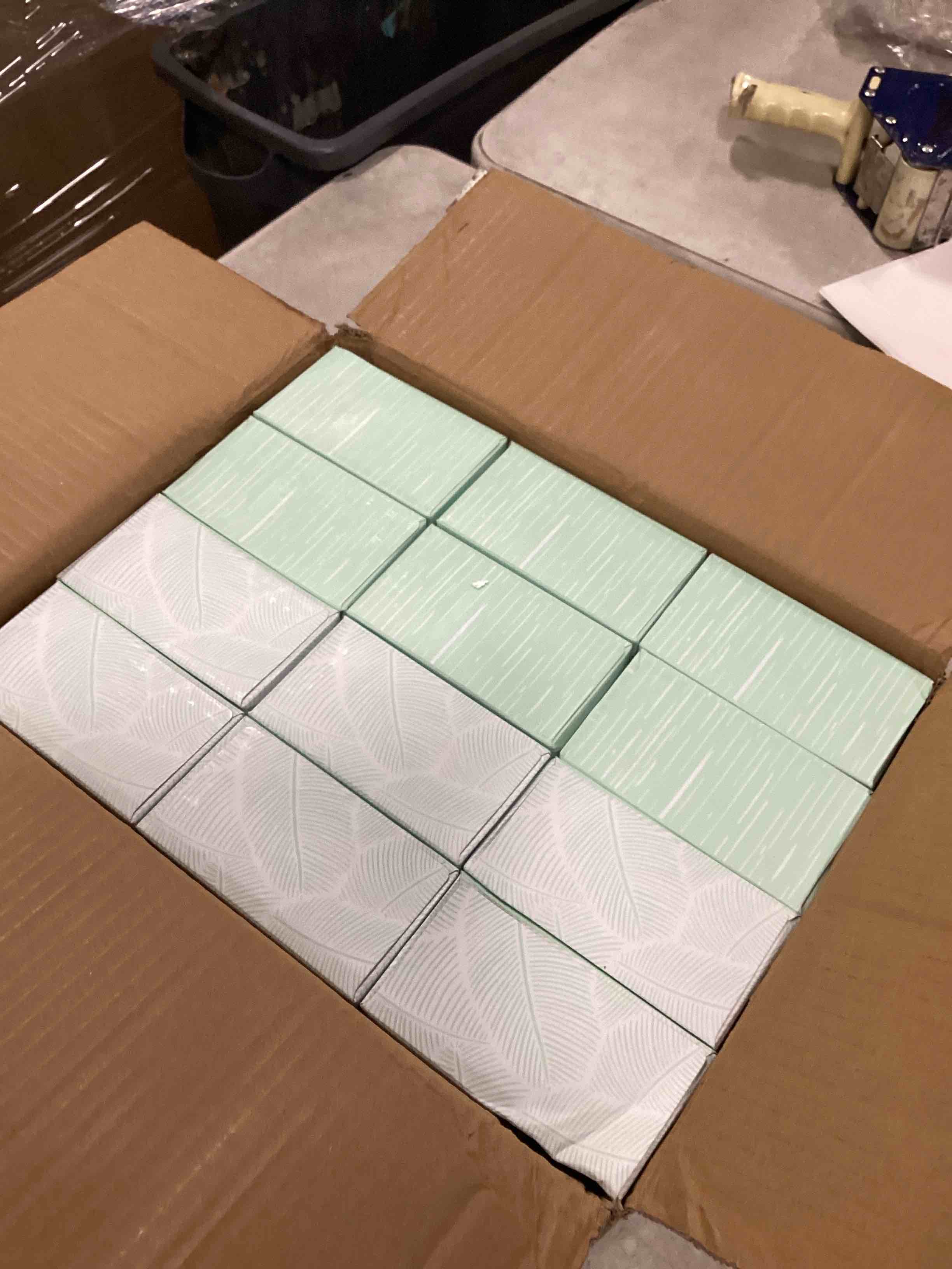 https://s3.amazonaws.com/lotting-images-prod/bidfta/PPE3281177_1751288754047.jpeg