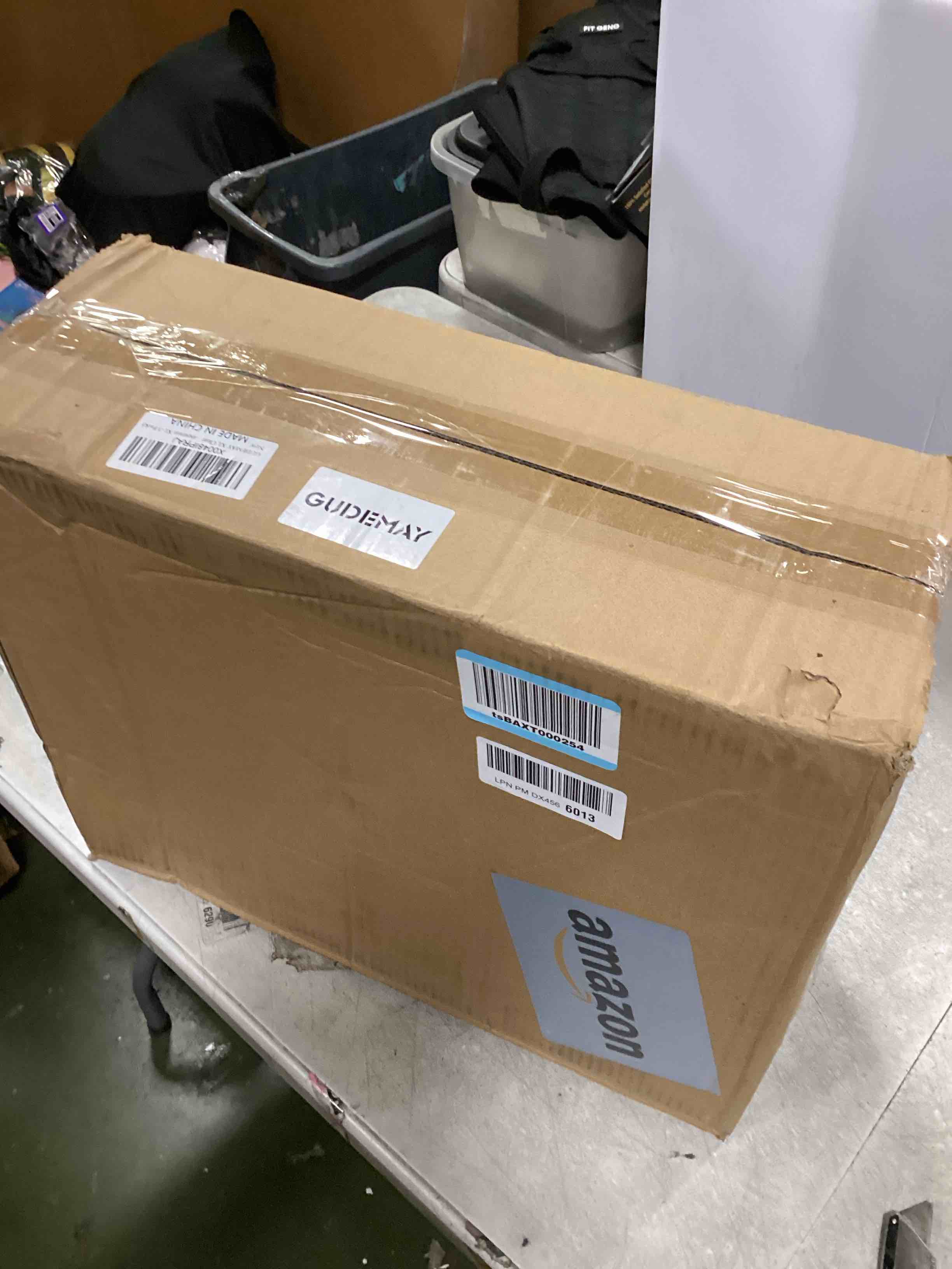 https://s3.amazonaws.com/lotting-images-prod/bidfta/PPE3281285_1751300798380.jpeg