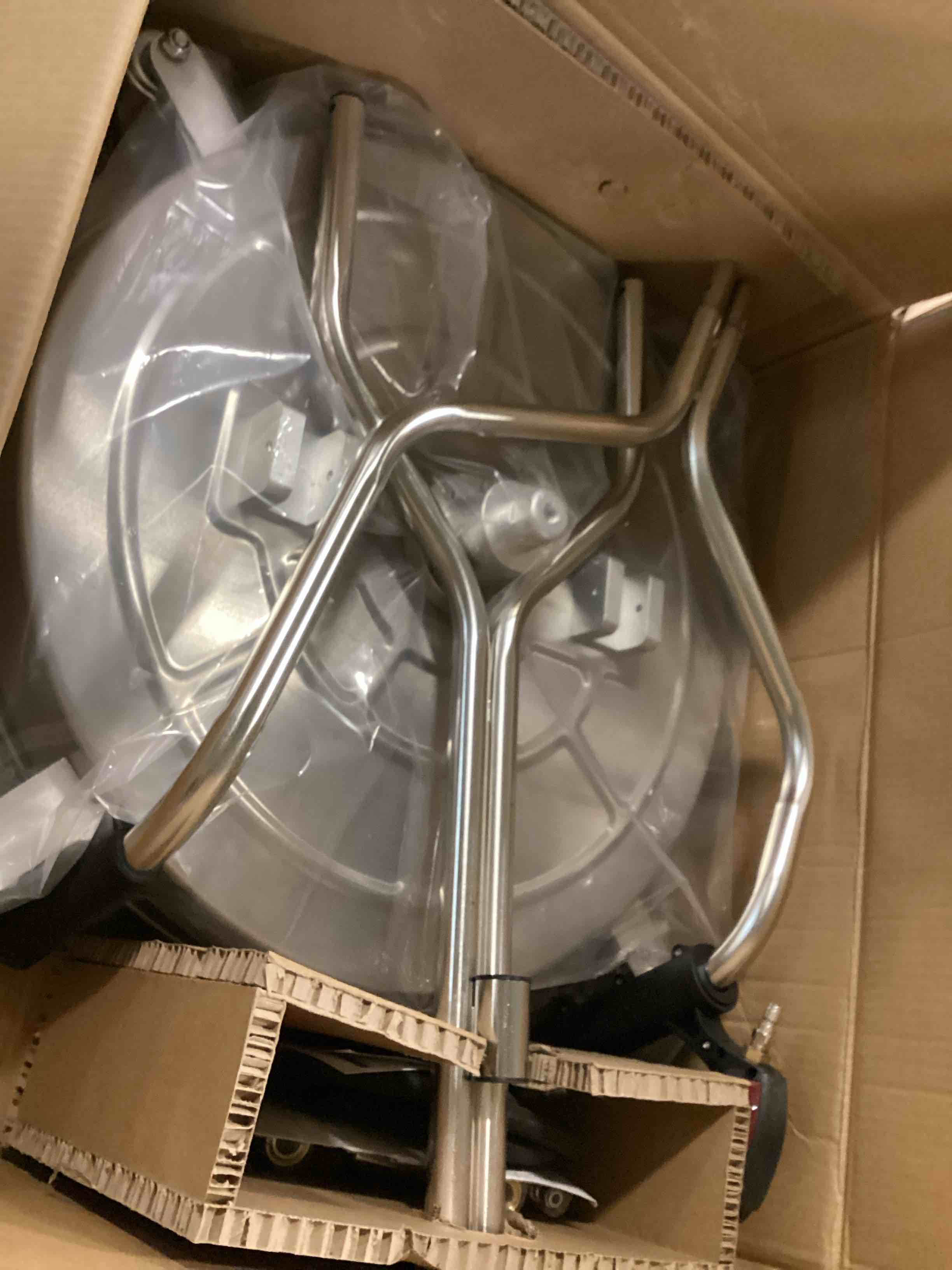 https://s3.amazonaws.com/lotting-images-prod/bidfta/PPE3283018_1750163589835.jpeg