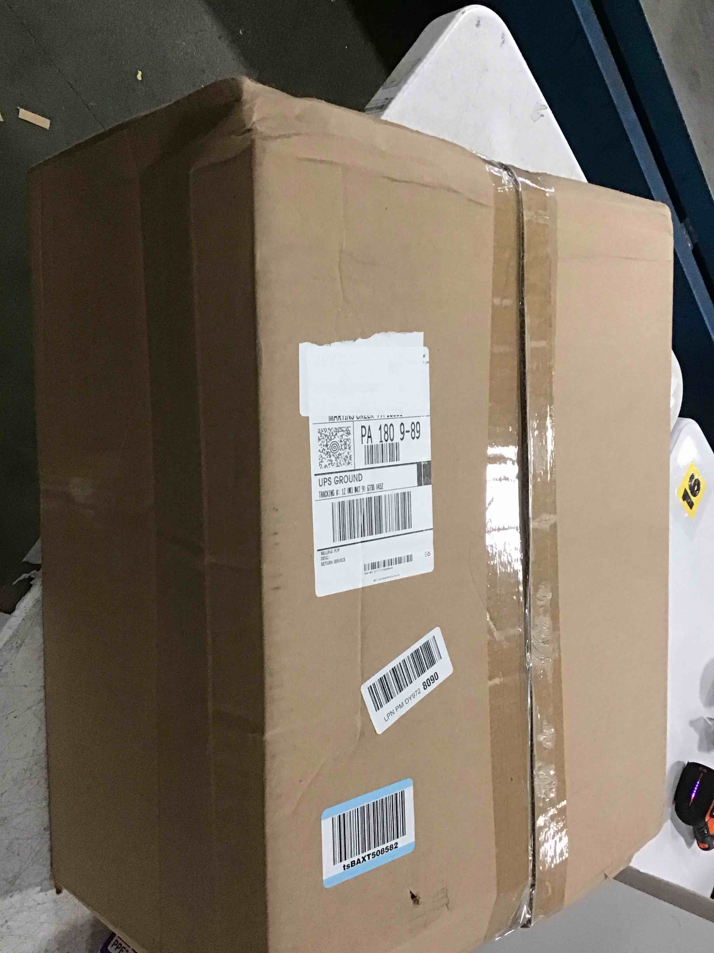 https://s3.amazonaws.com/lotting-images-prod/bidfta/PPE3283329_1750249551518.jpeg