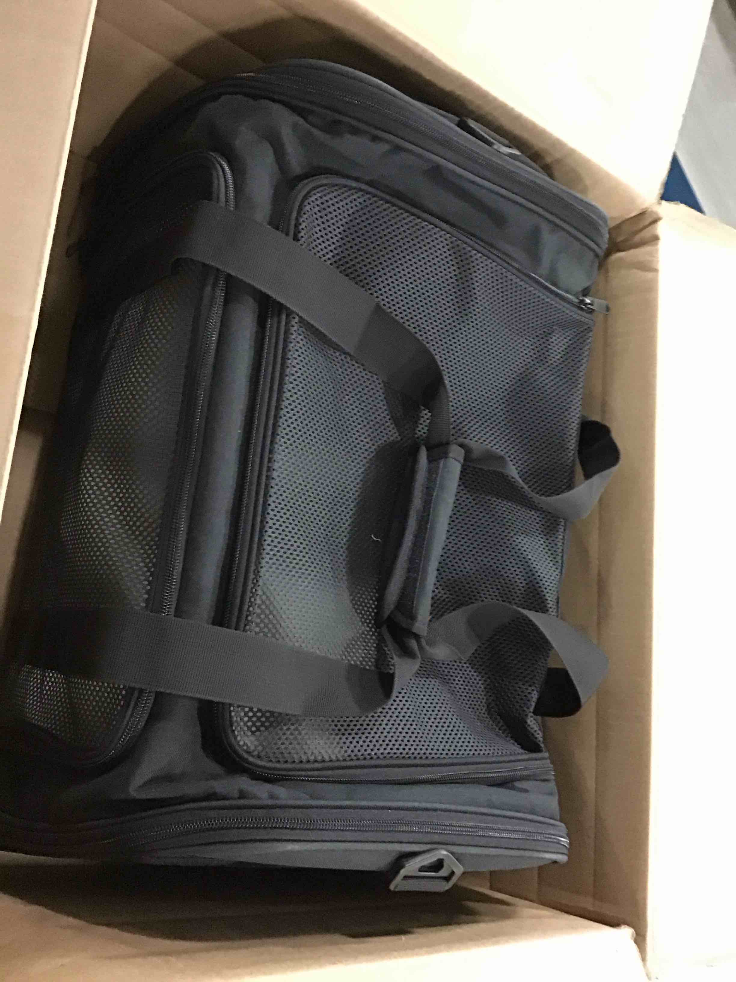 https://s3.amazonaws.com/lotting-images-prod/bidfta/PPE3283329_1750249566272.jpeg