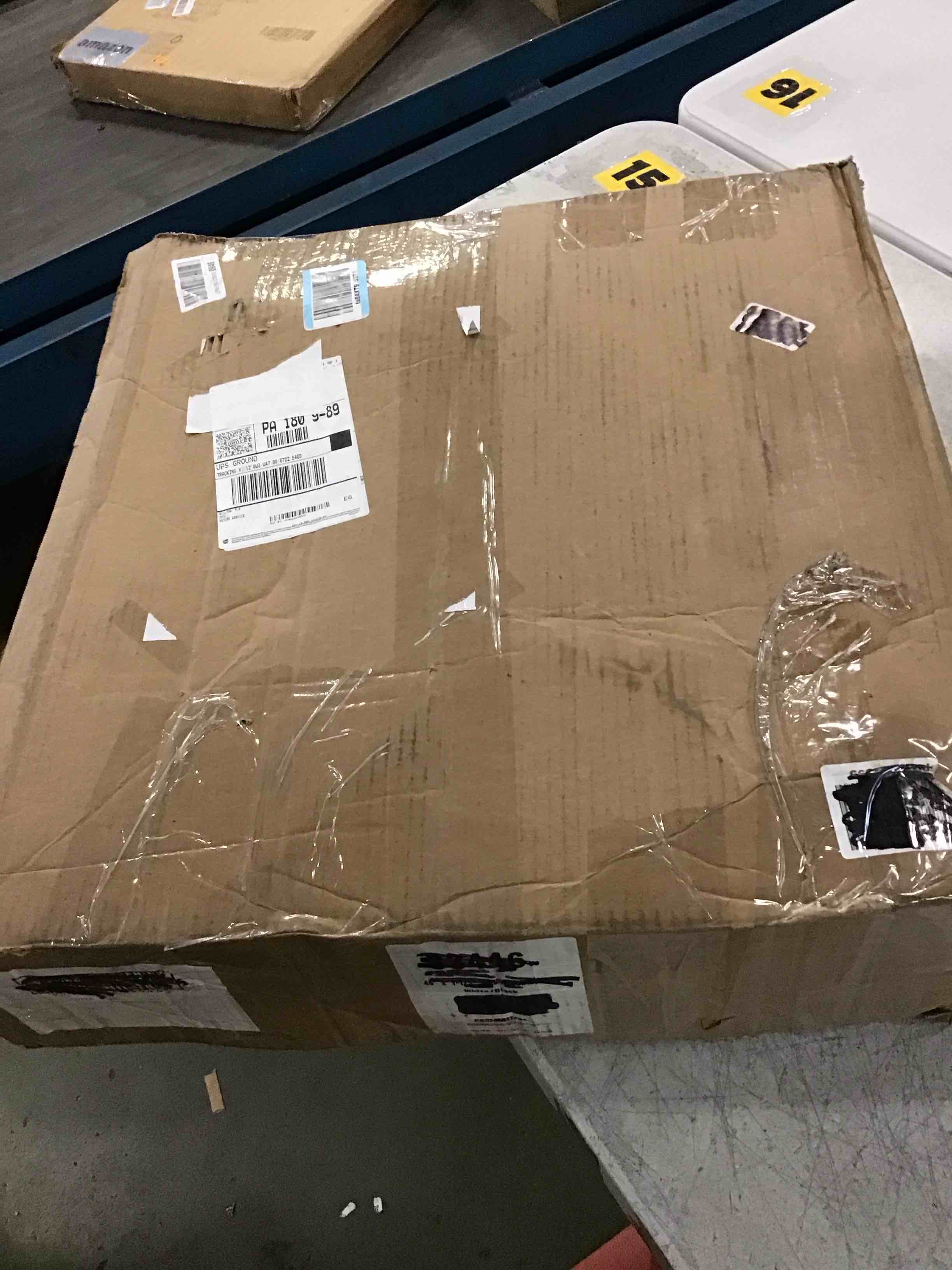 https://s3.amazonaws.com/lotting-images-prod/bidfta/PPE3283384_1750254540909.jpeg